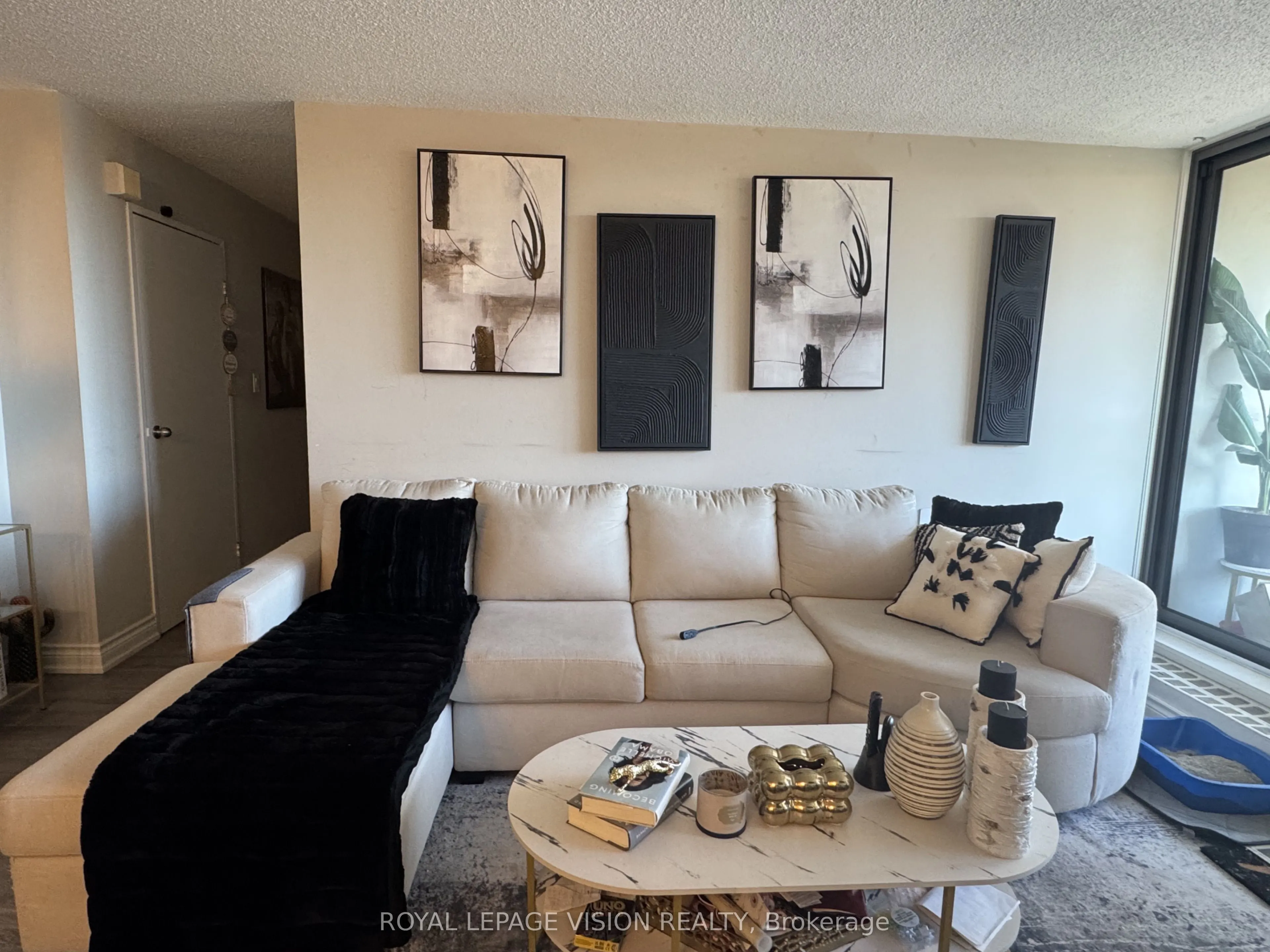 100 Wingarden Court #606