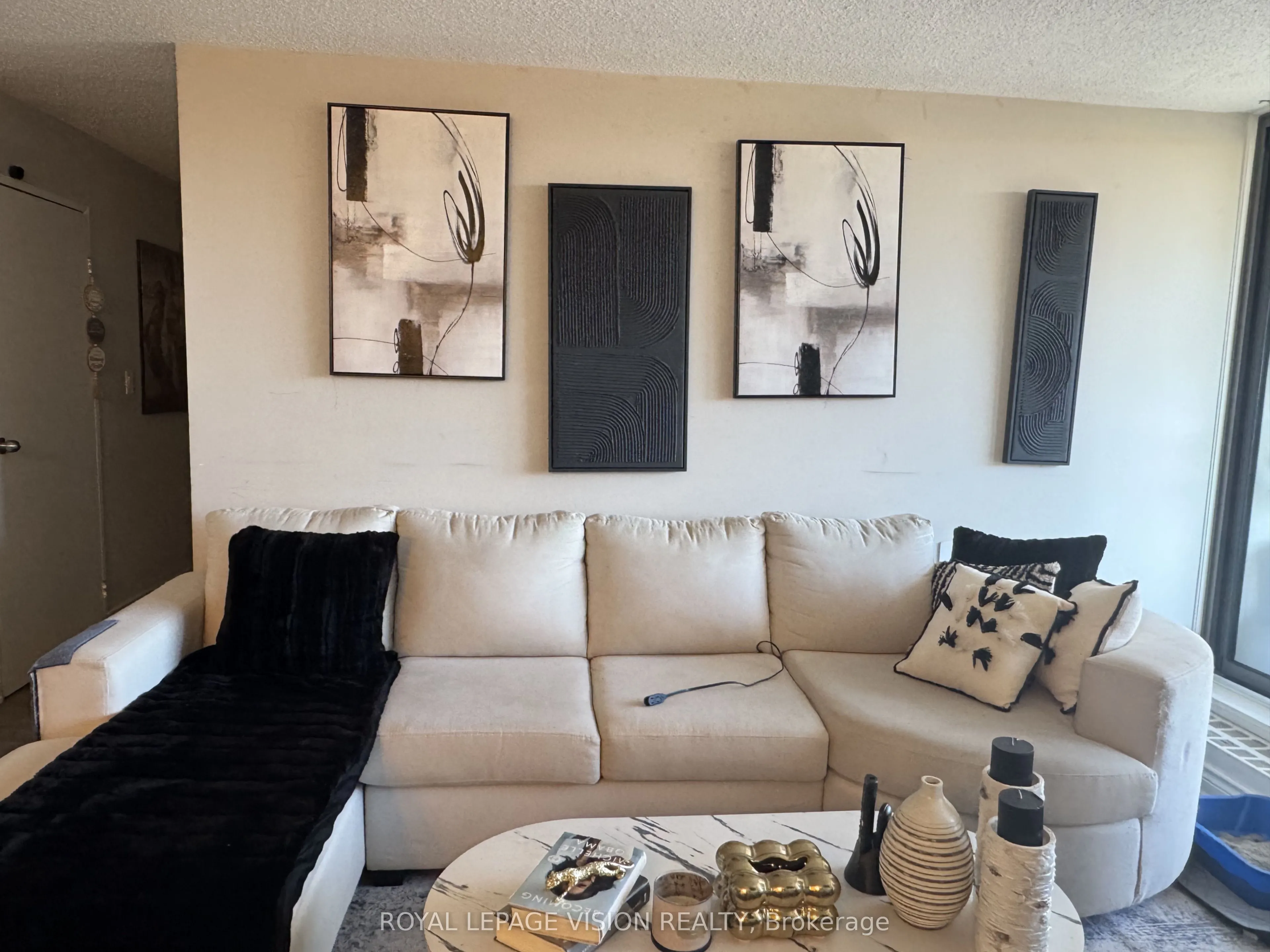 100 Wingarden Court #606