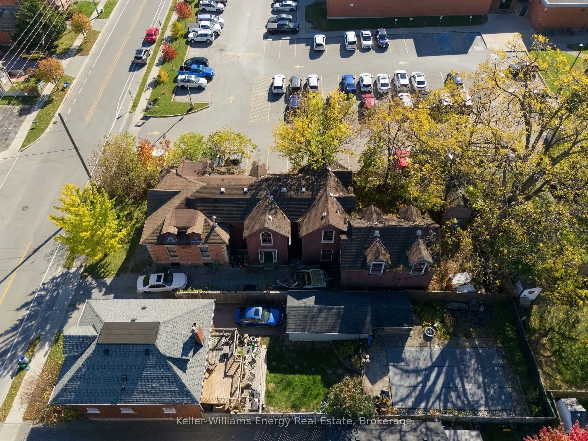 342 Mary Street N