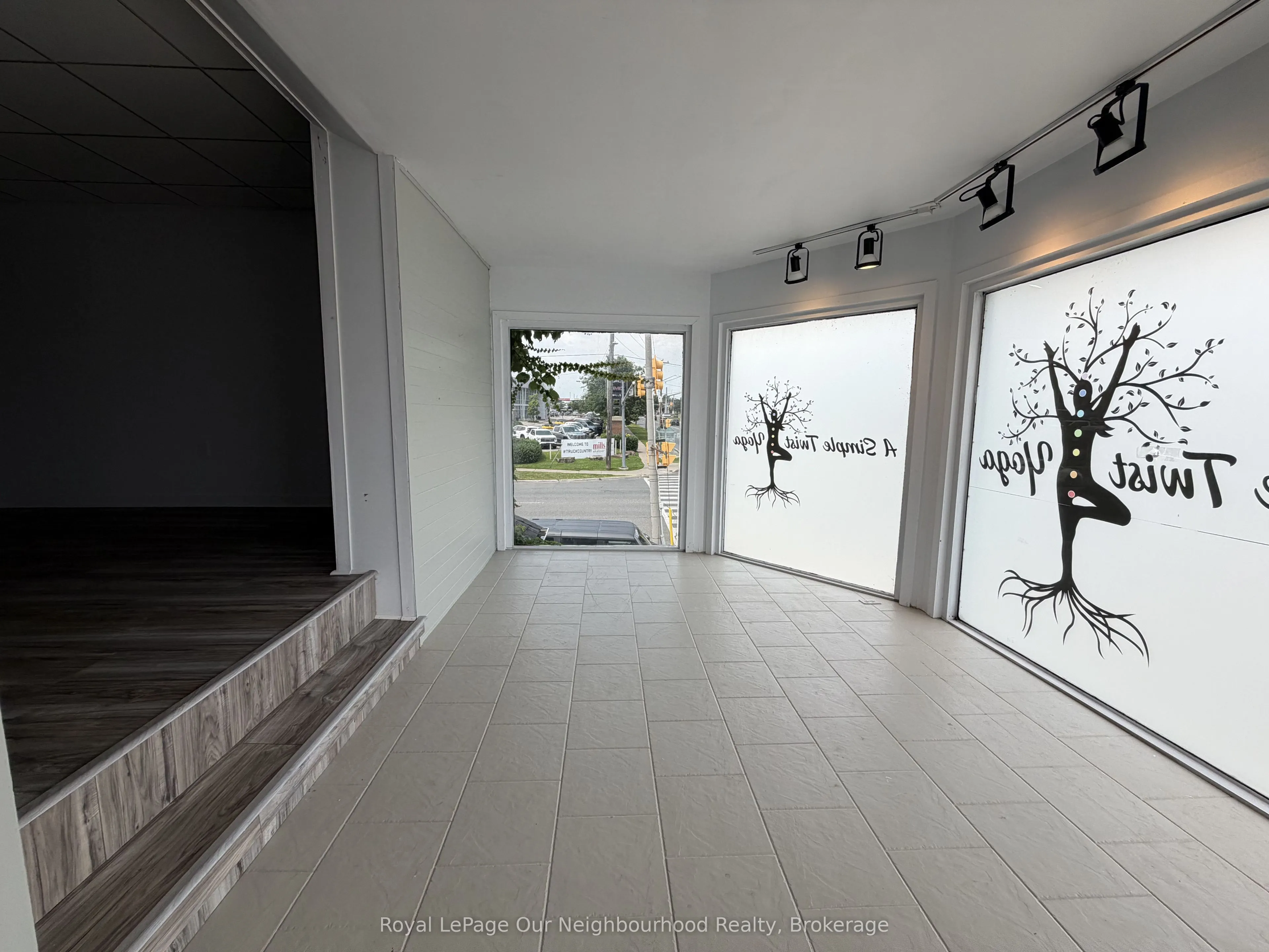 26 Ritson Road N