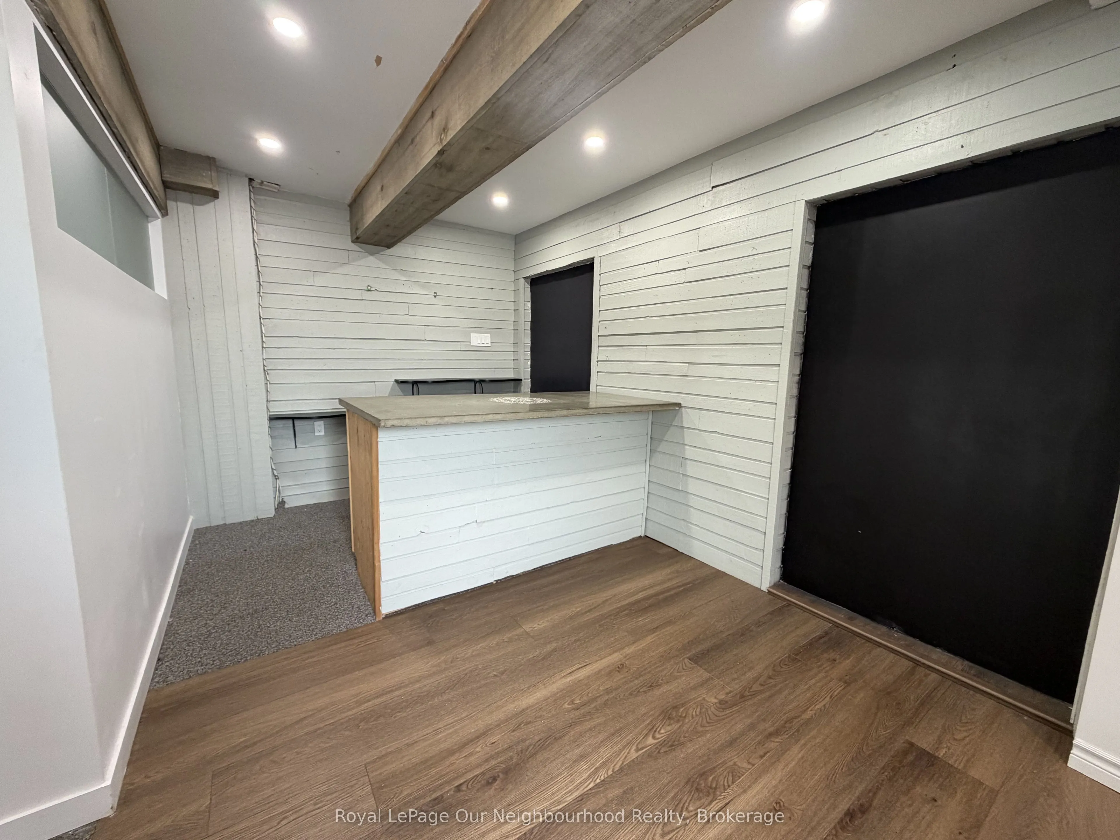 26 Ritson Road N
