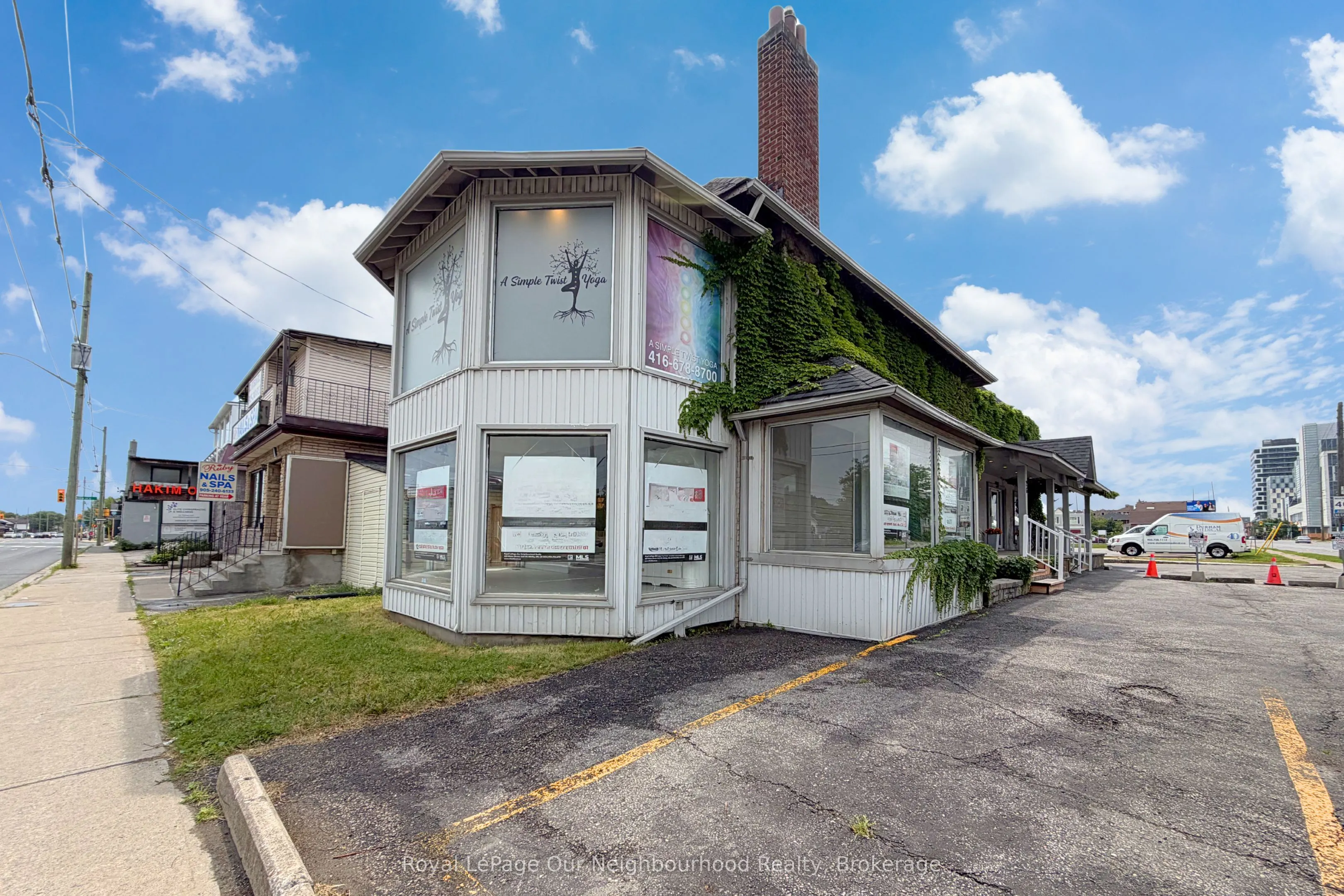 26 Ritson Road N