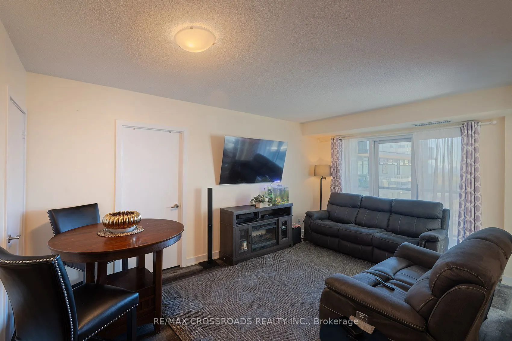 8 Trent Avenue #1101