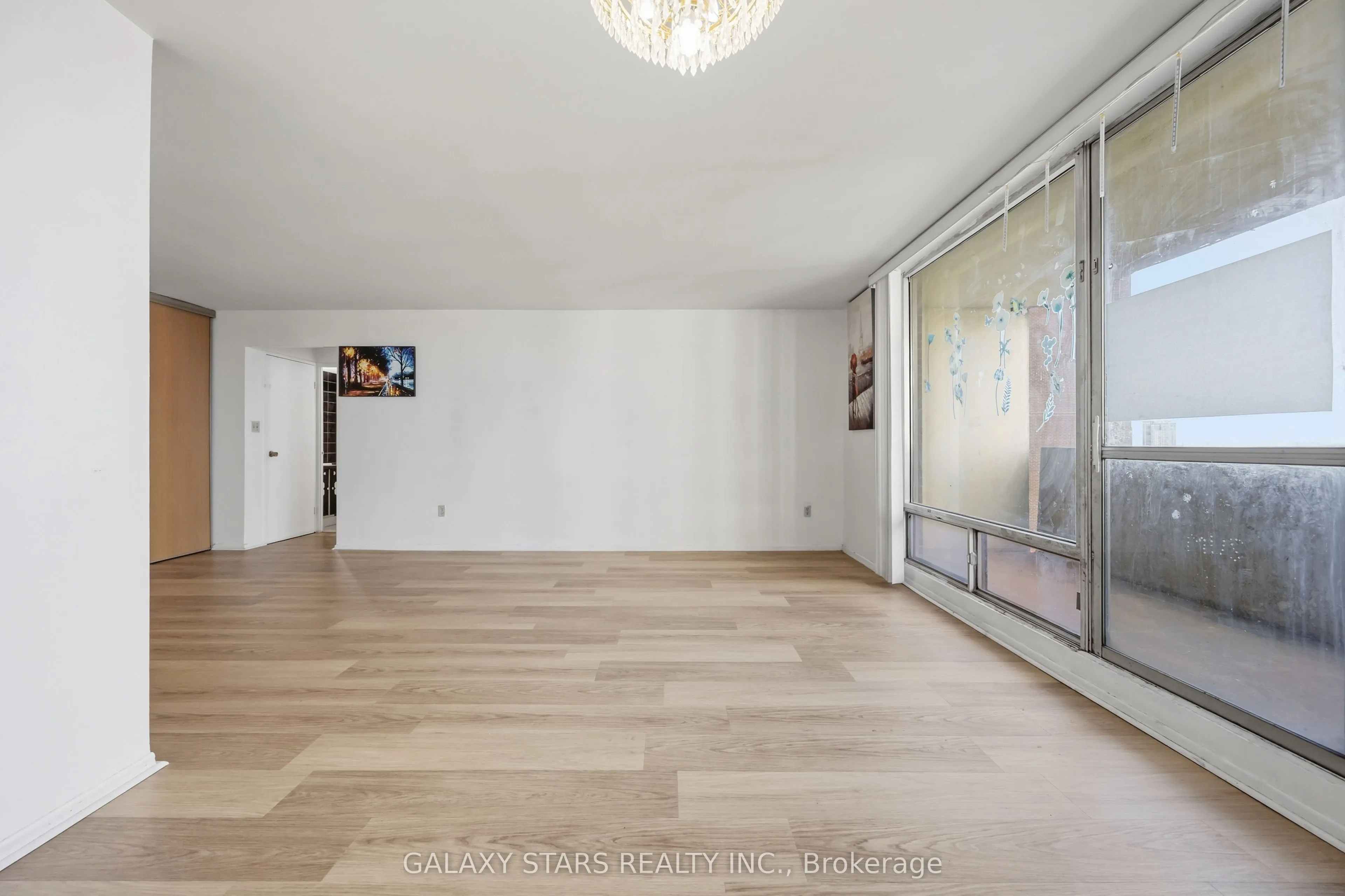 5 Massey Square #2103