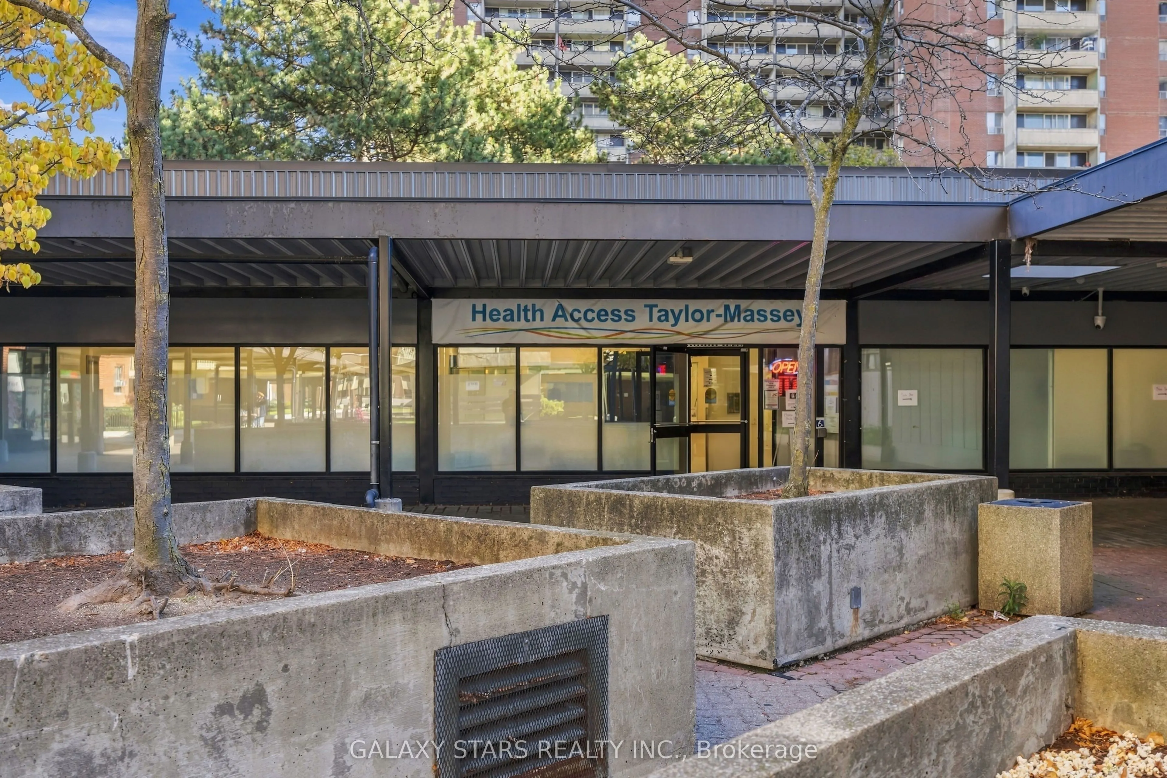 5 Massey Square #2103