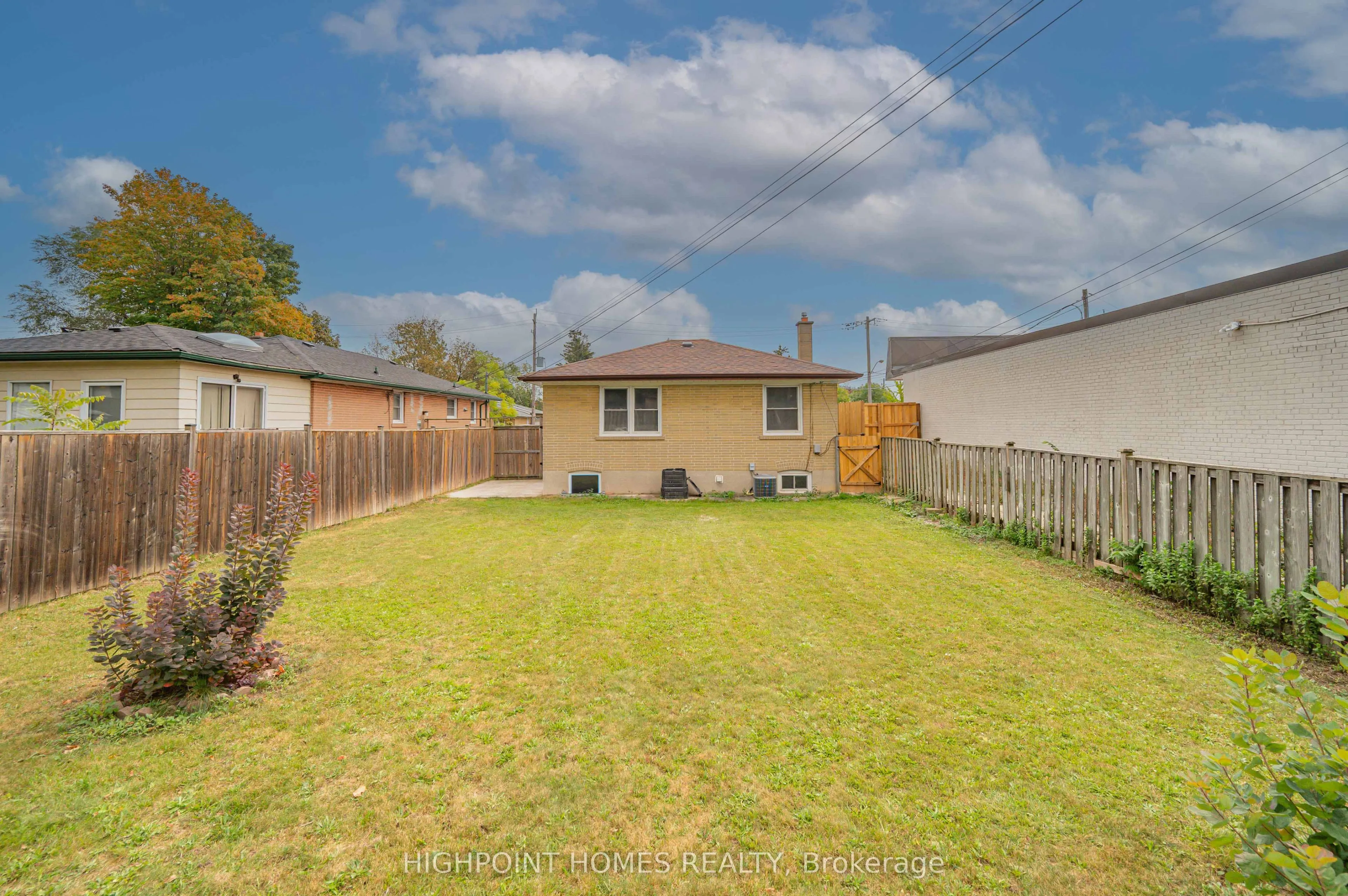 26 Slan Avenue