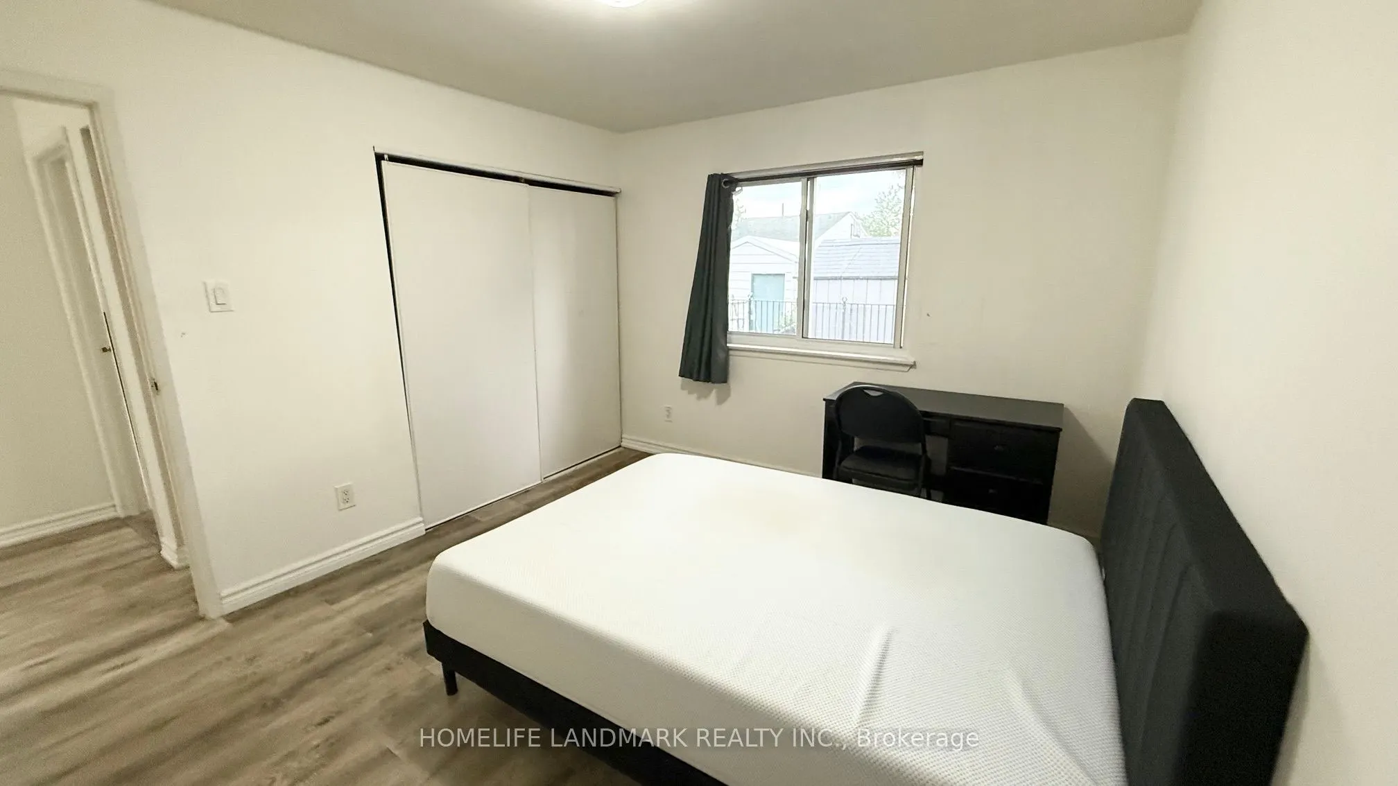 81 United Square #Main Floor