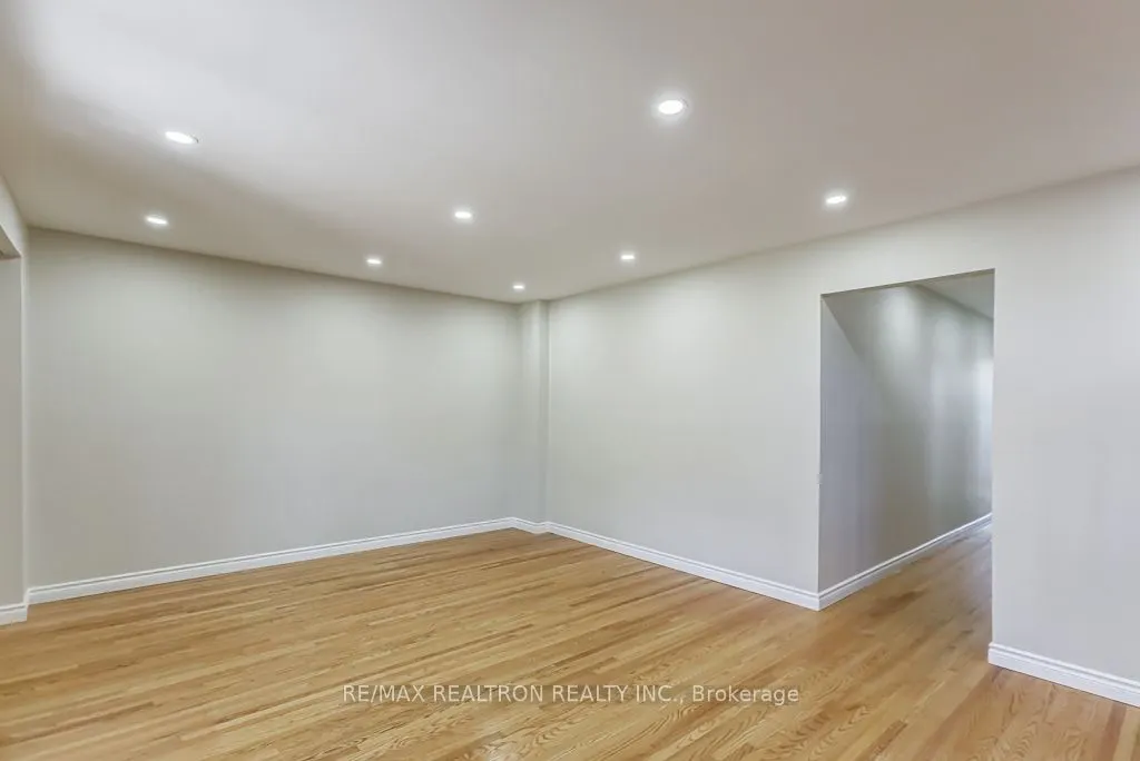 2 Littleleaf Drive