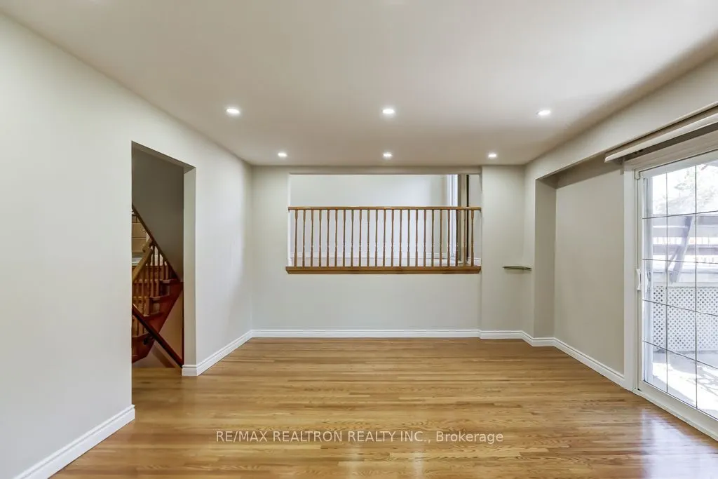 2 Littleleaf Drive