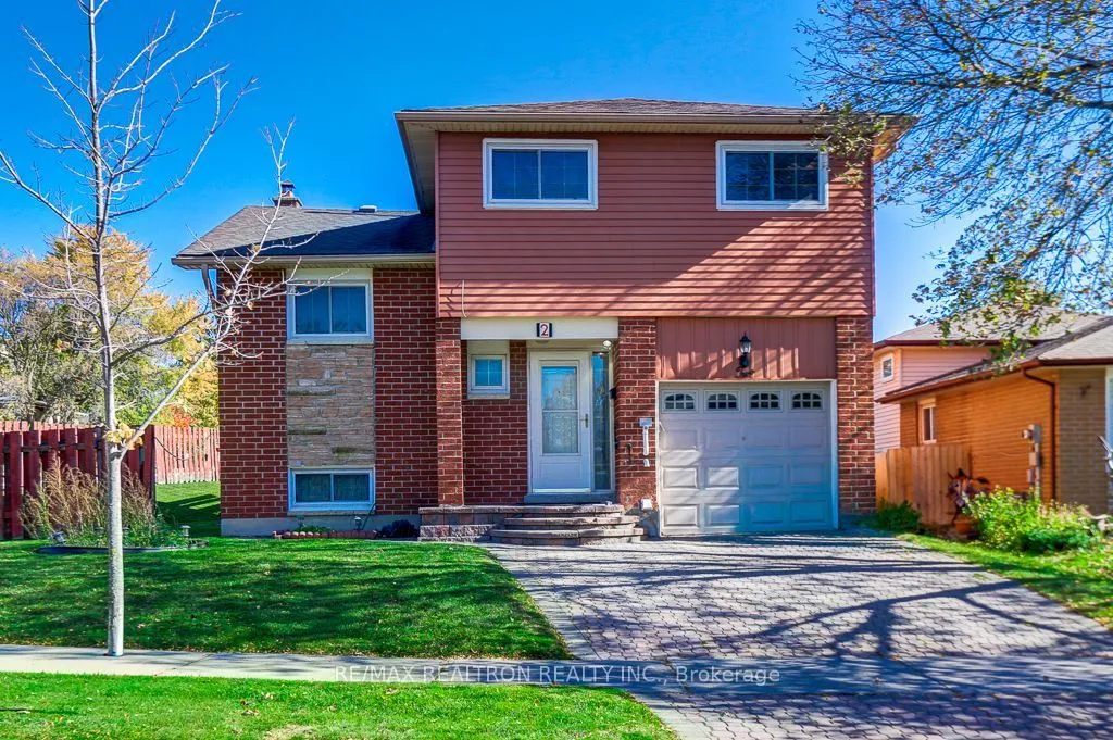 2 Littleleaf Drive