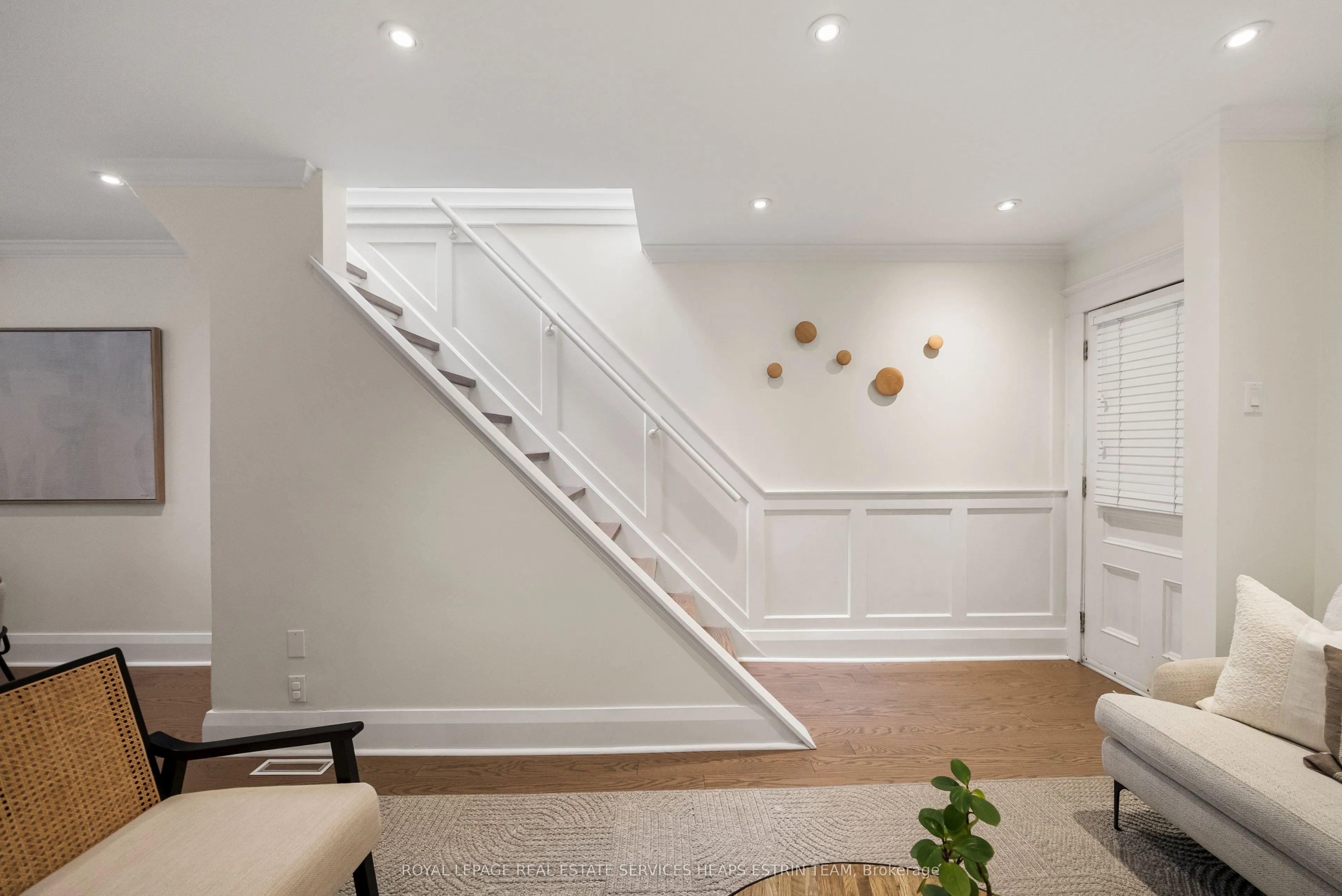 16 Louvain Avenue