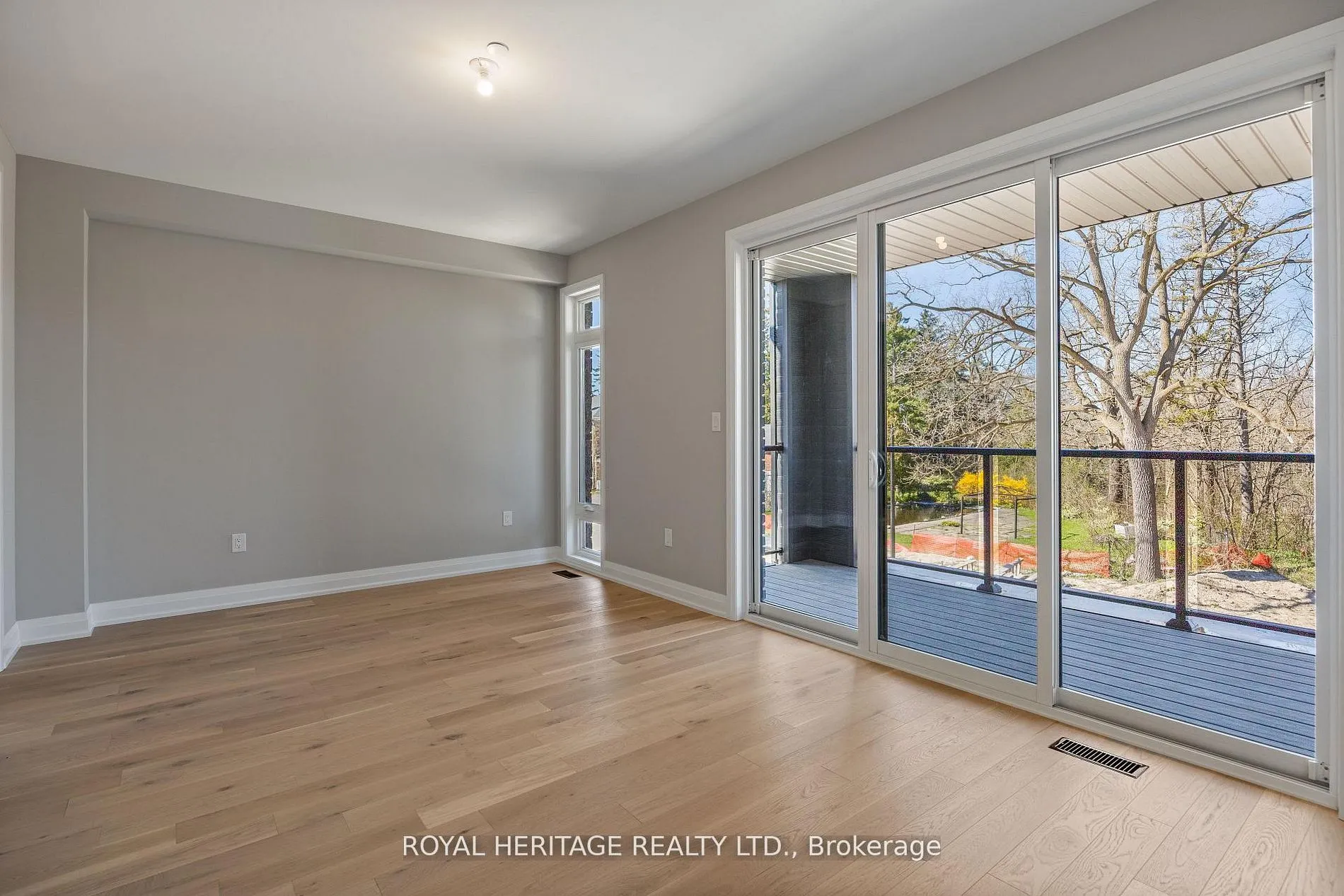 25 Inverlynn Way