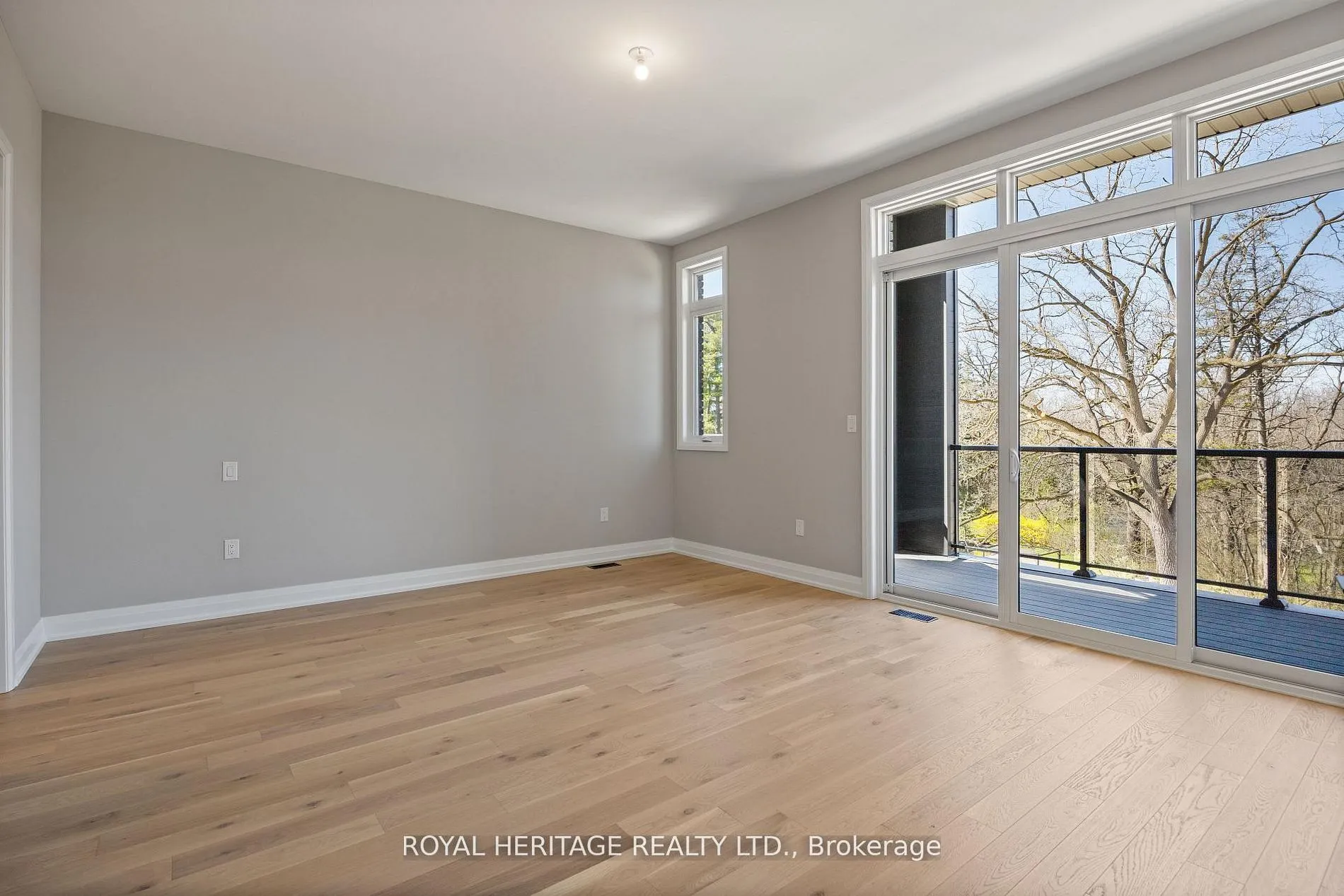 25 Inverlynn Way