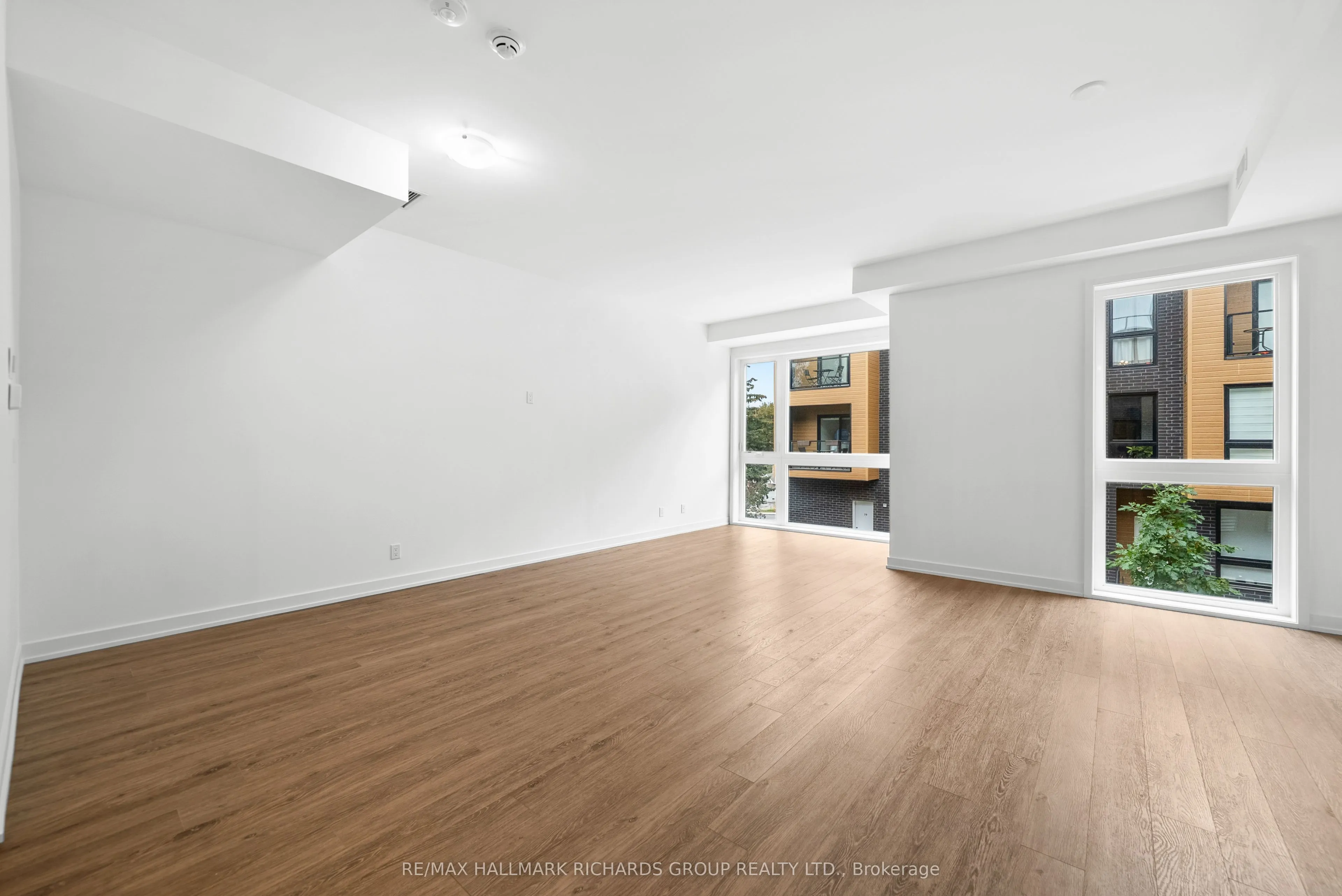 35 Birchcliff Avenue #22