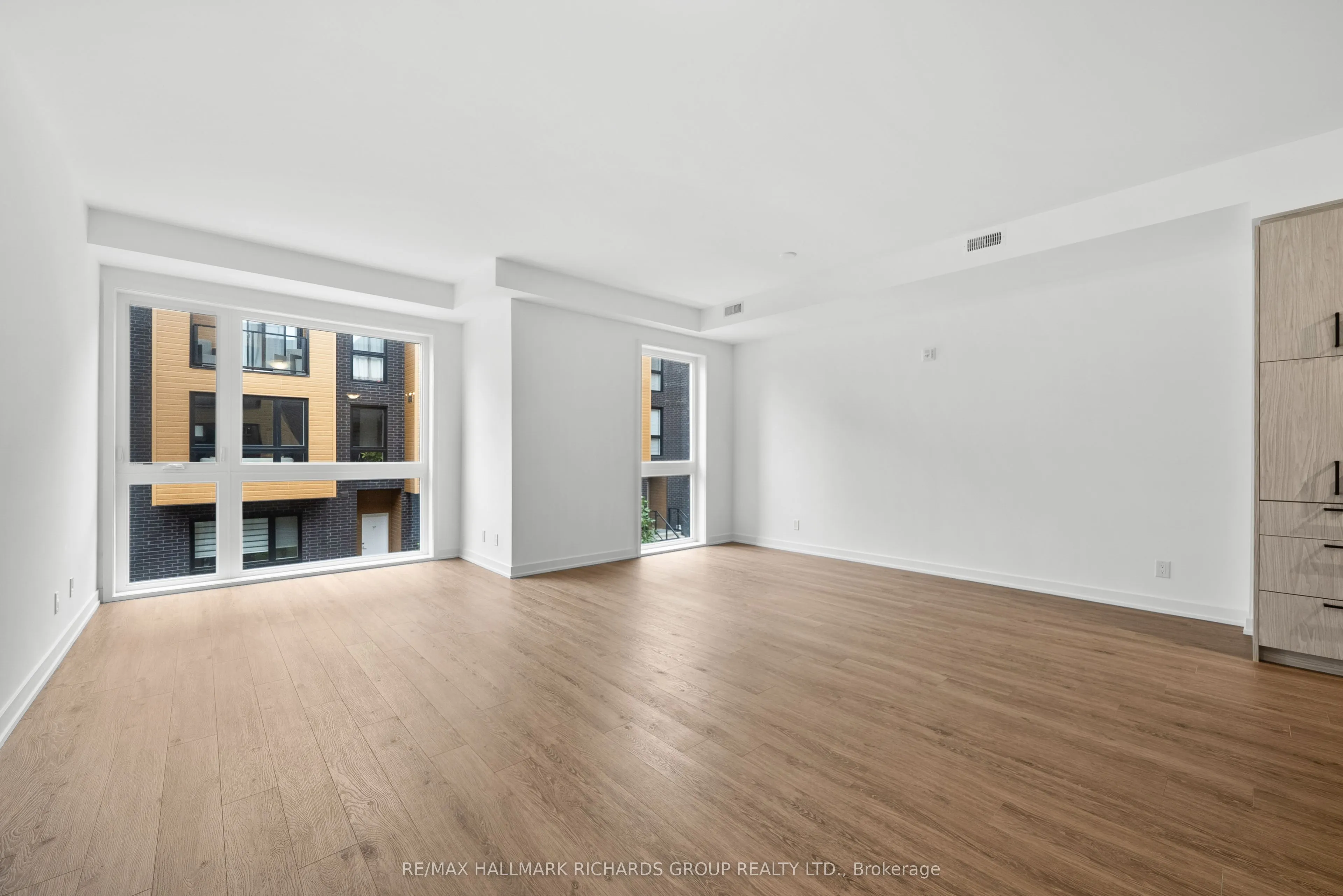 35 Birchcliff Avenue #22