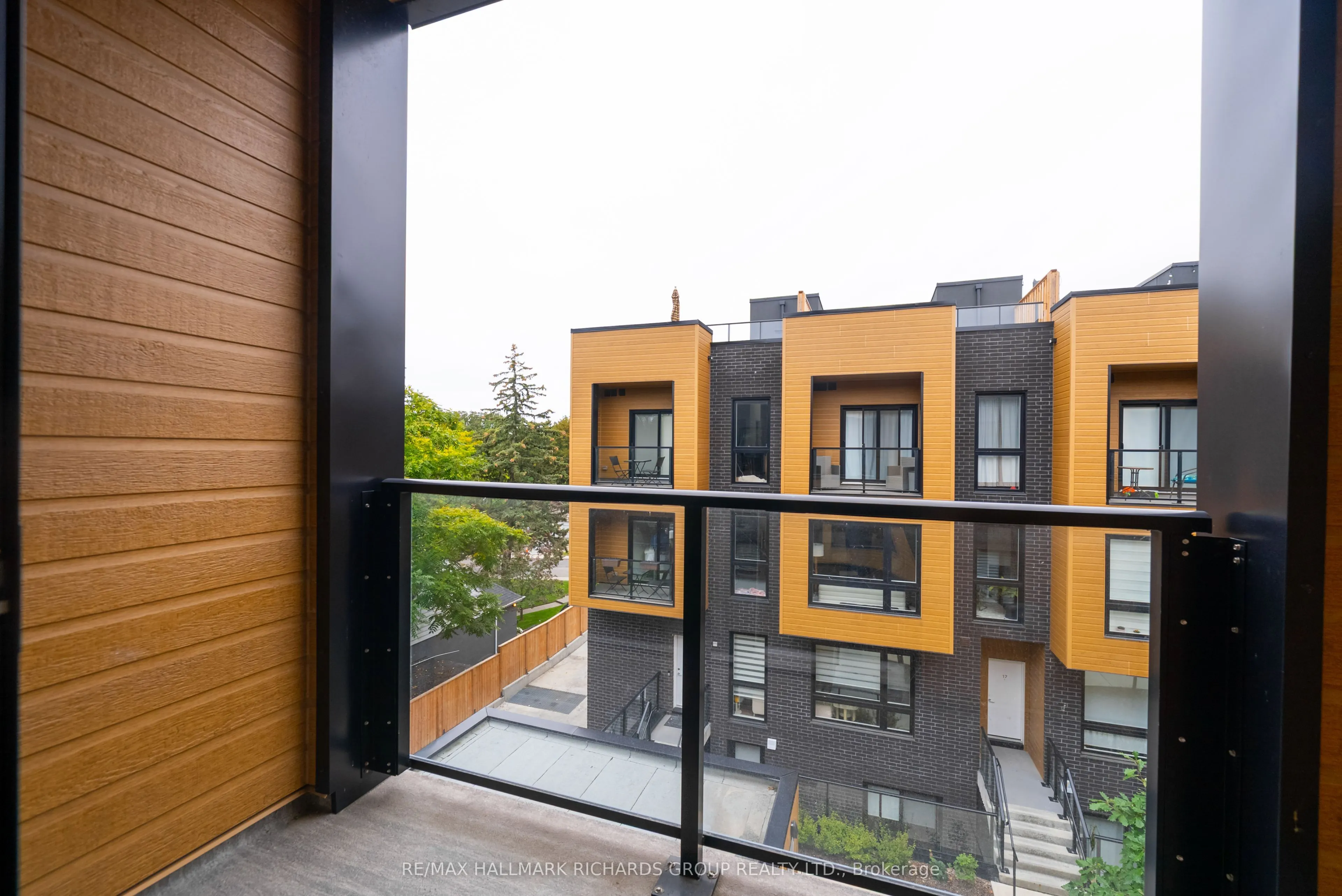 35 Birchcliff Avenue #22