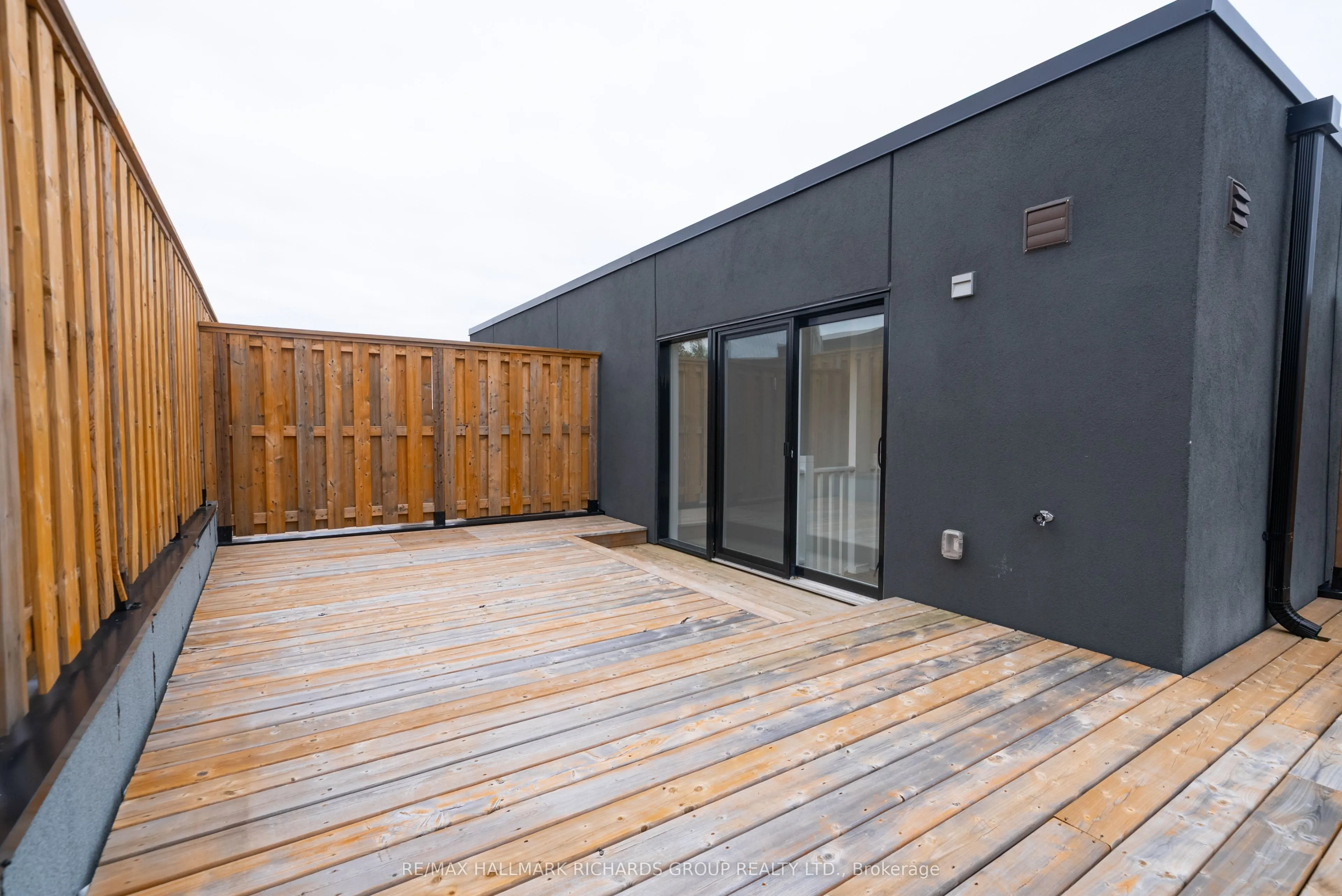 35 Birchcliff Avenue #22