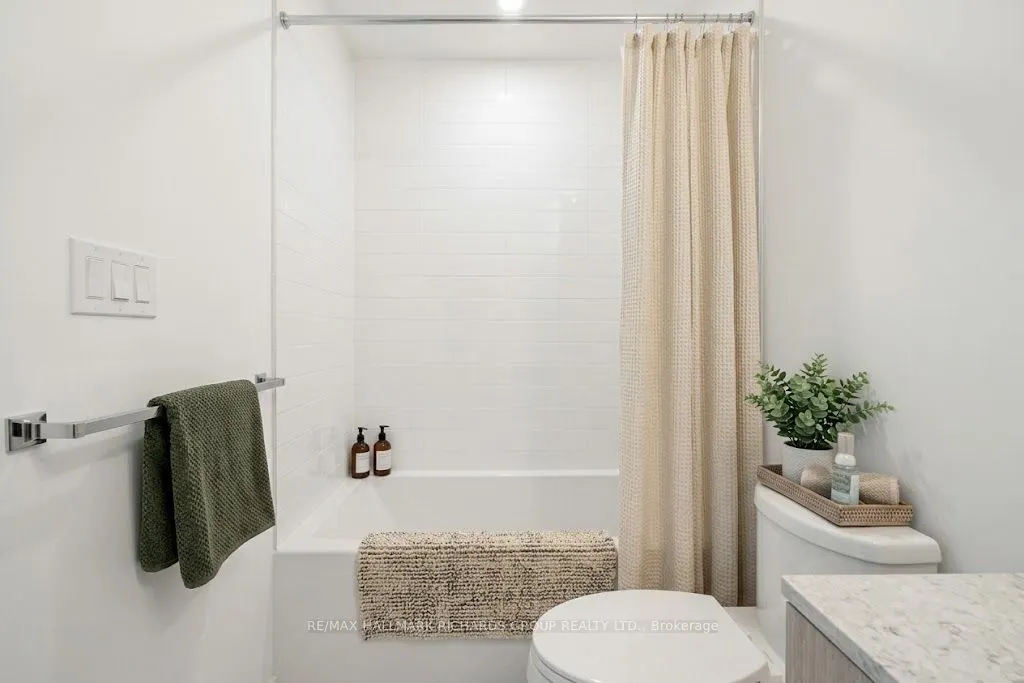 35 Birchcliff Avenue #22