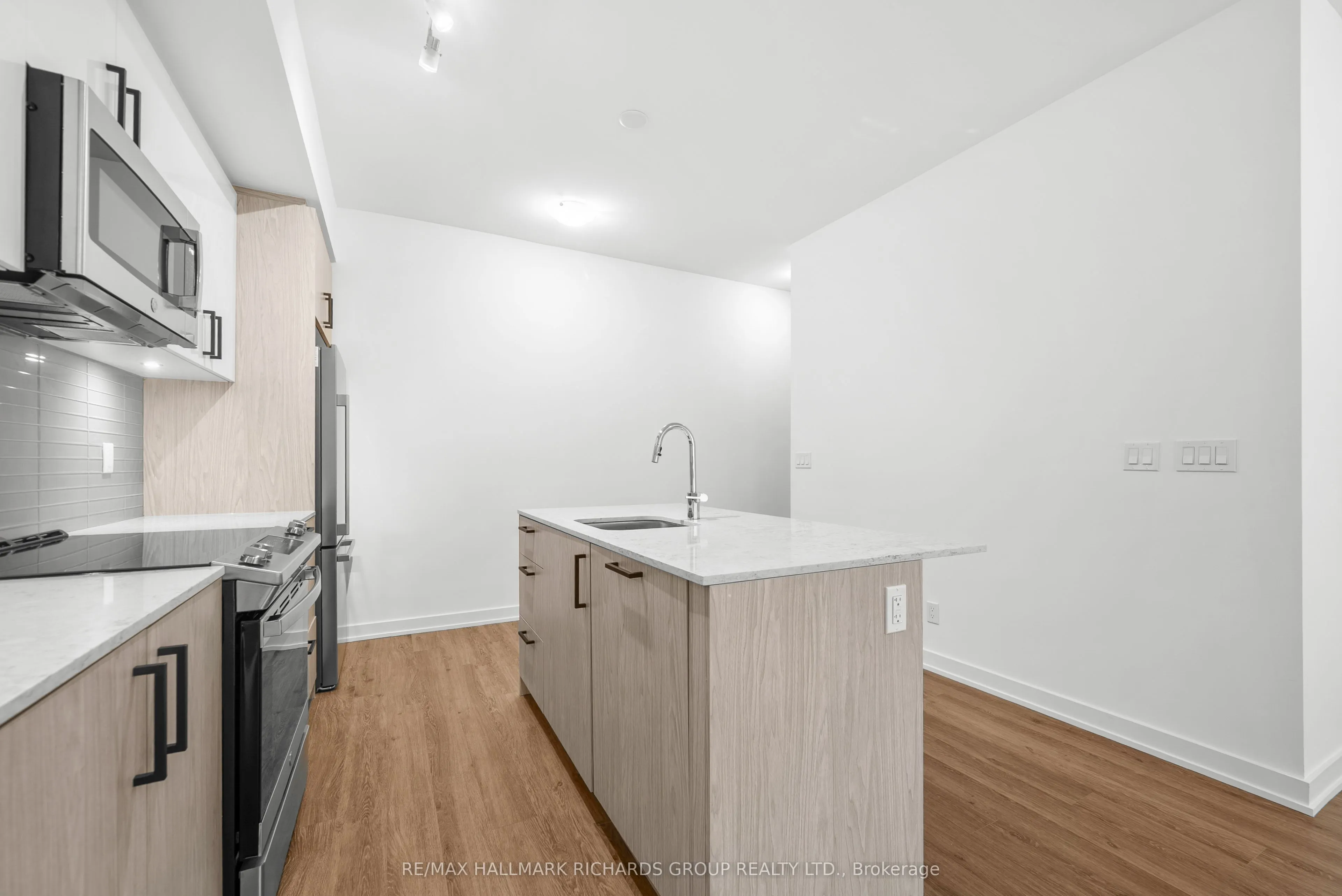 35 Birchcliff Avenue #22