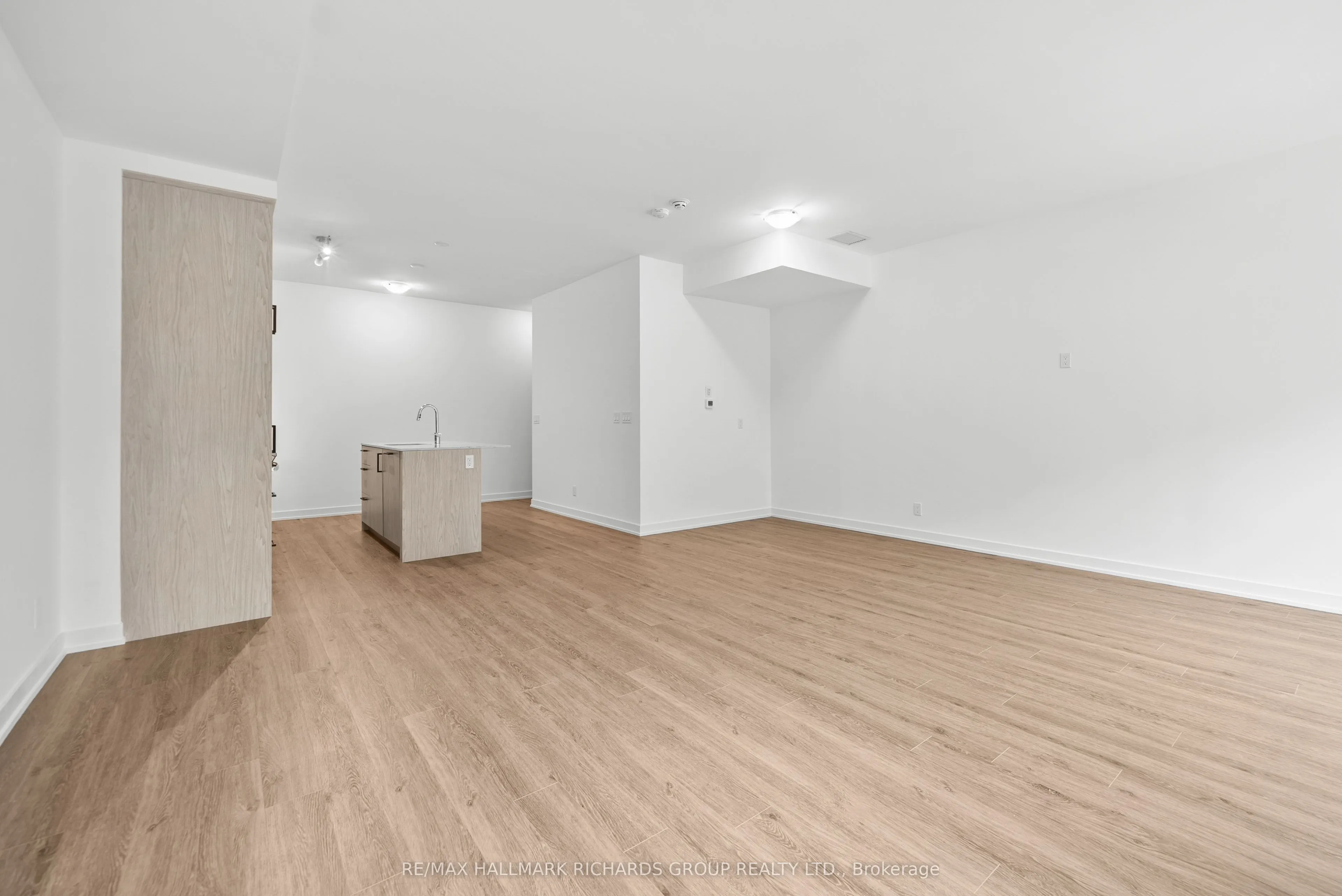 35 Birchcliff Avenue #22
