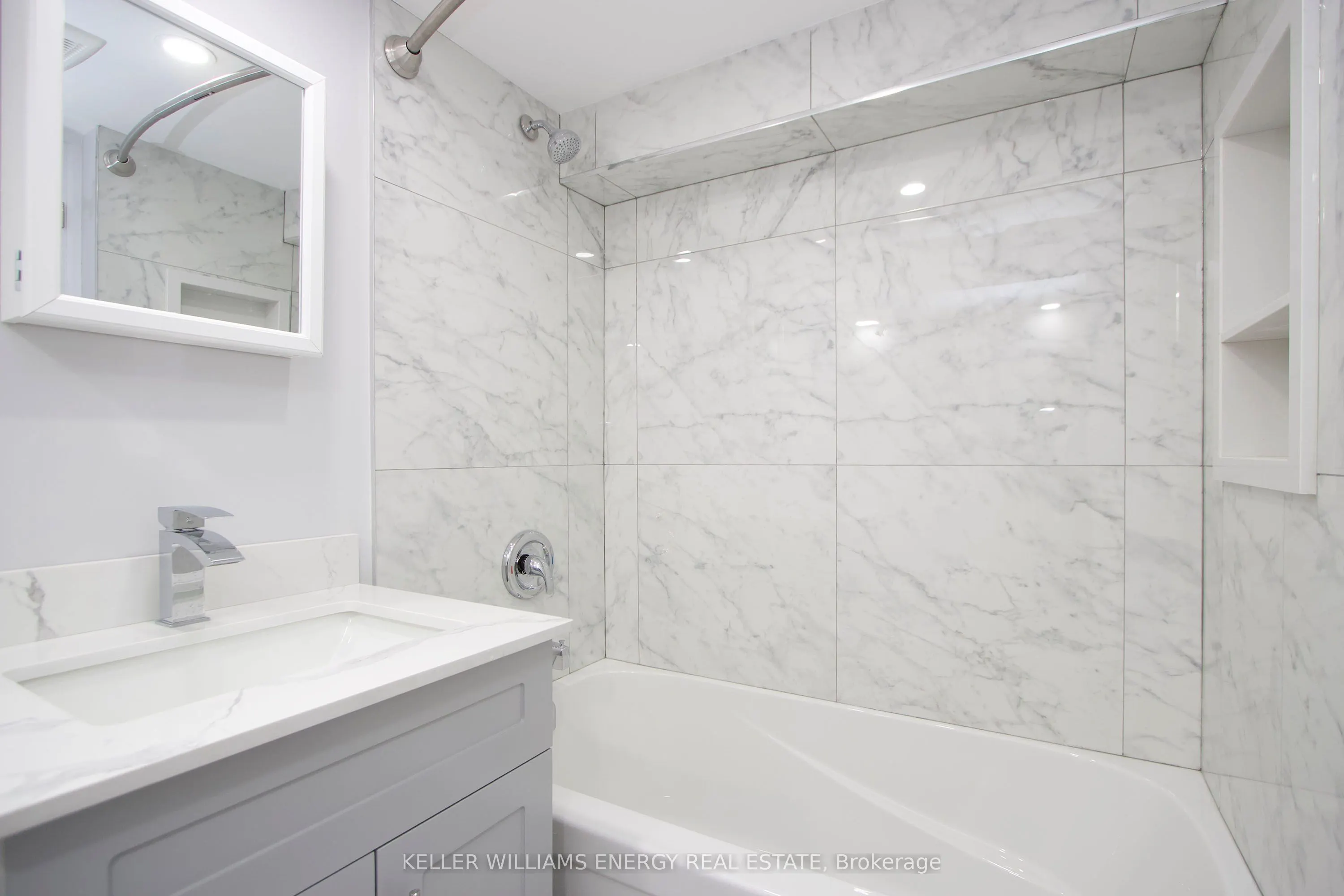574 Olive Avenue #Lower