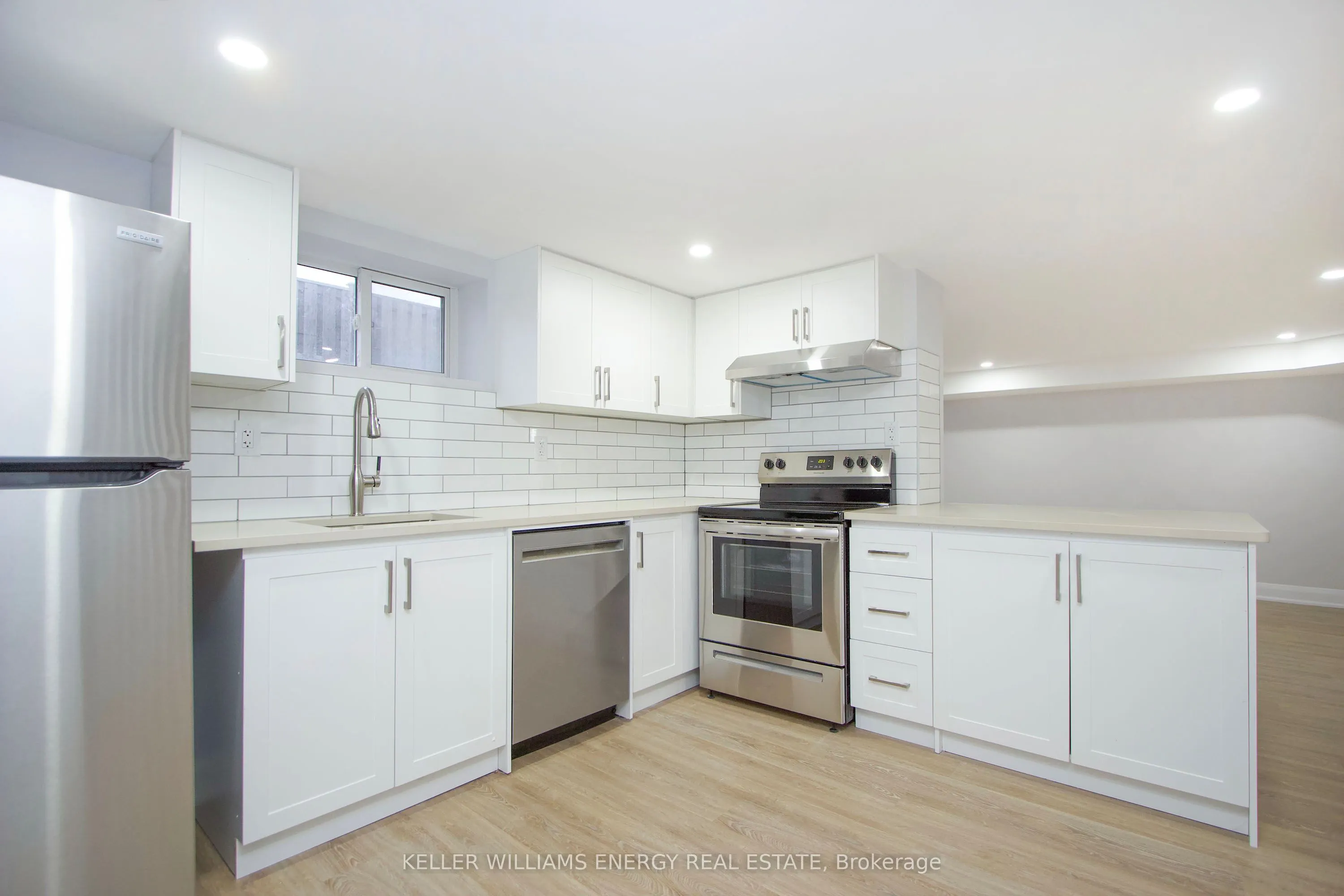 574 Olive Avenue #Lower