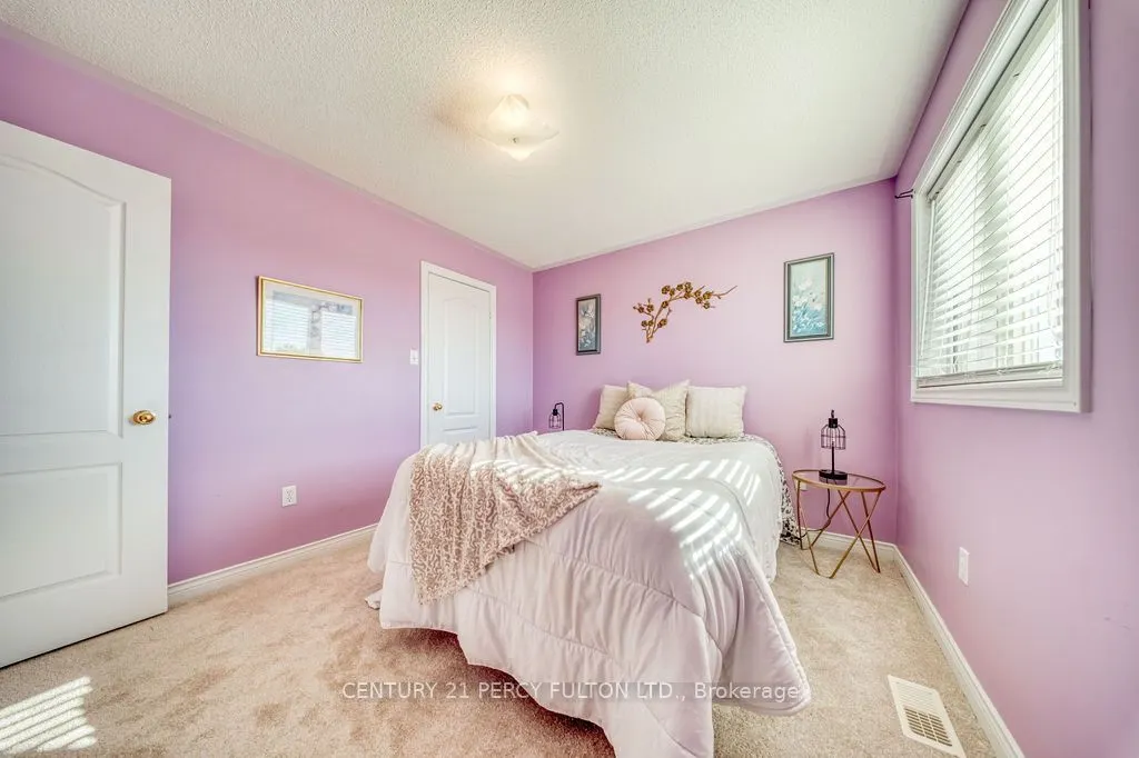 26 Root Crescent