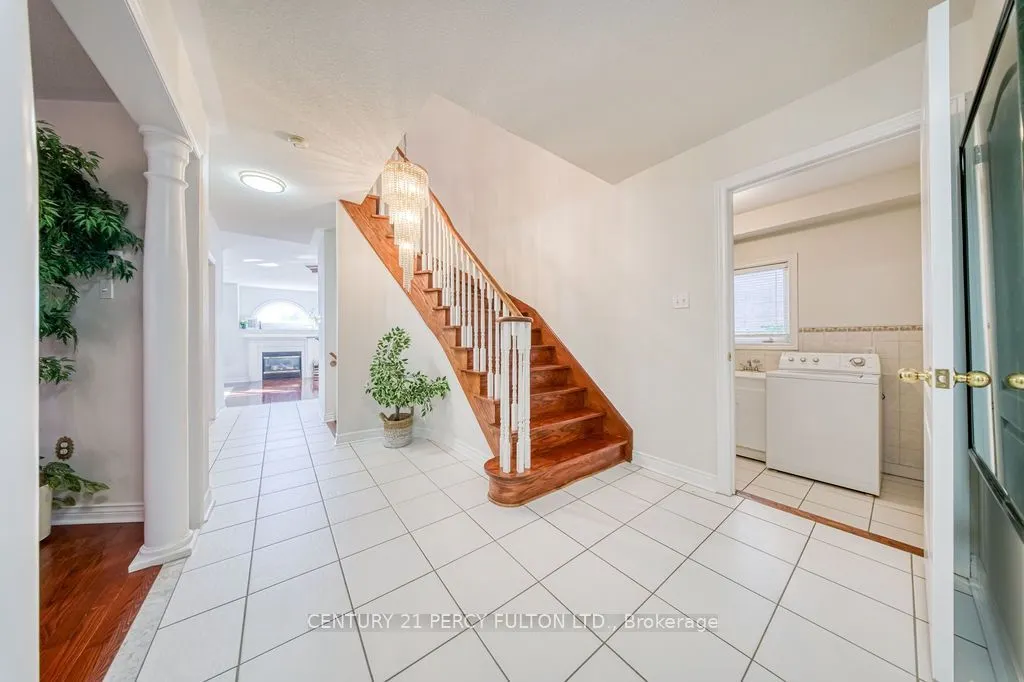 26 Root Crescent