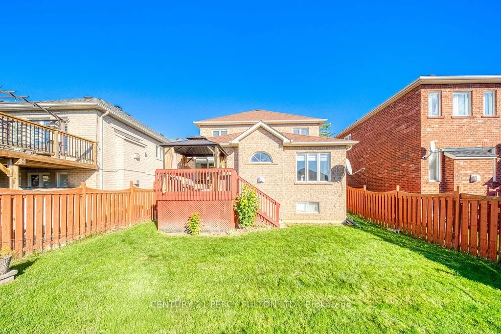 26 Root Crescent