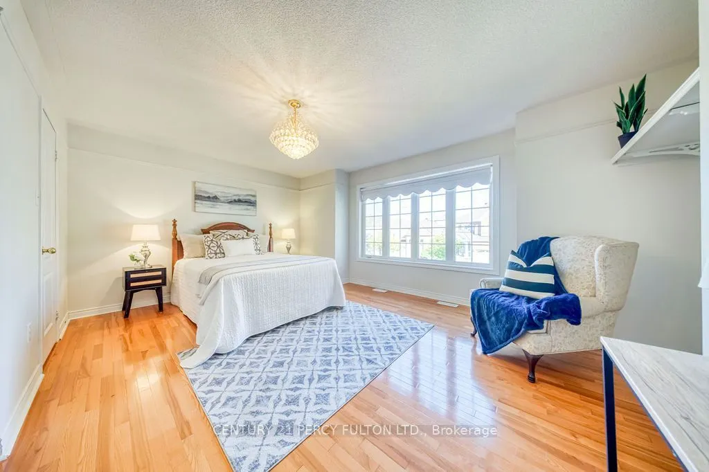 26 Root Crescent