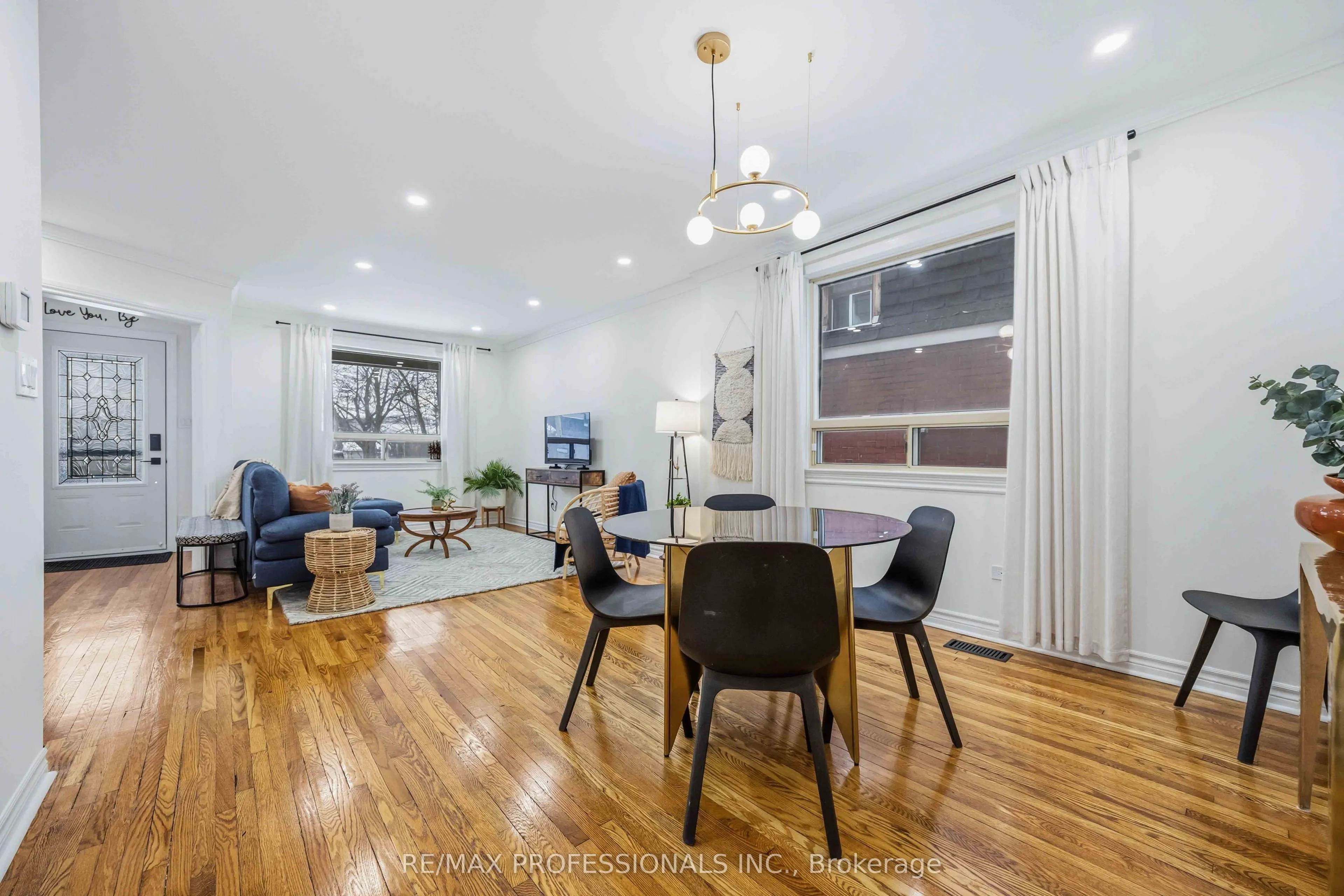 11 Bryant Avenue