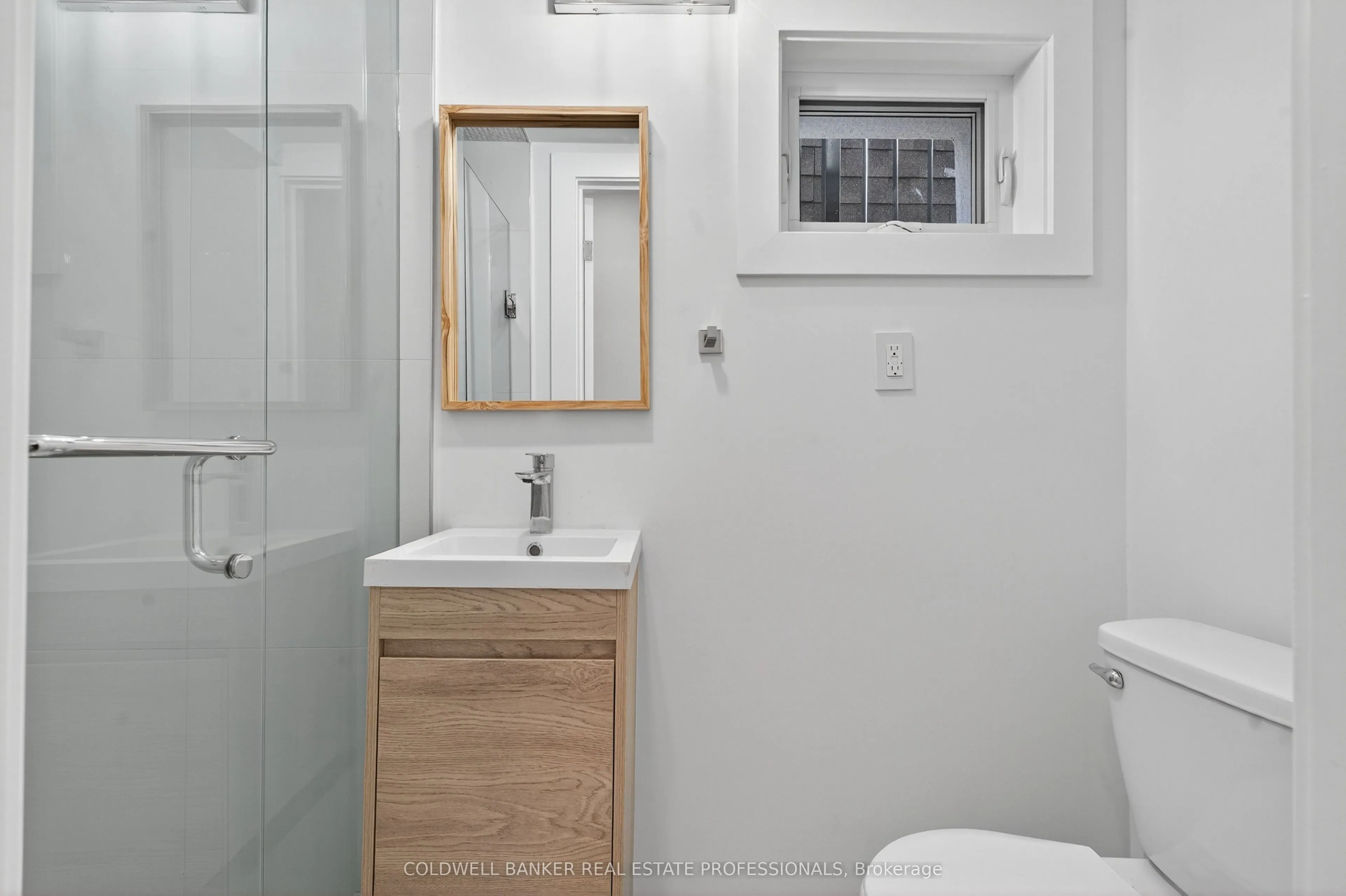 223 Queensdale Avenue