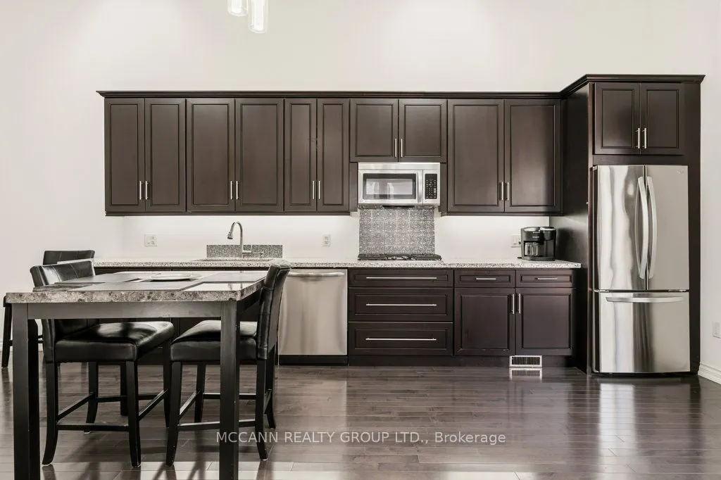 124 Scarboro Crescent