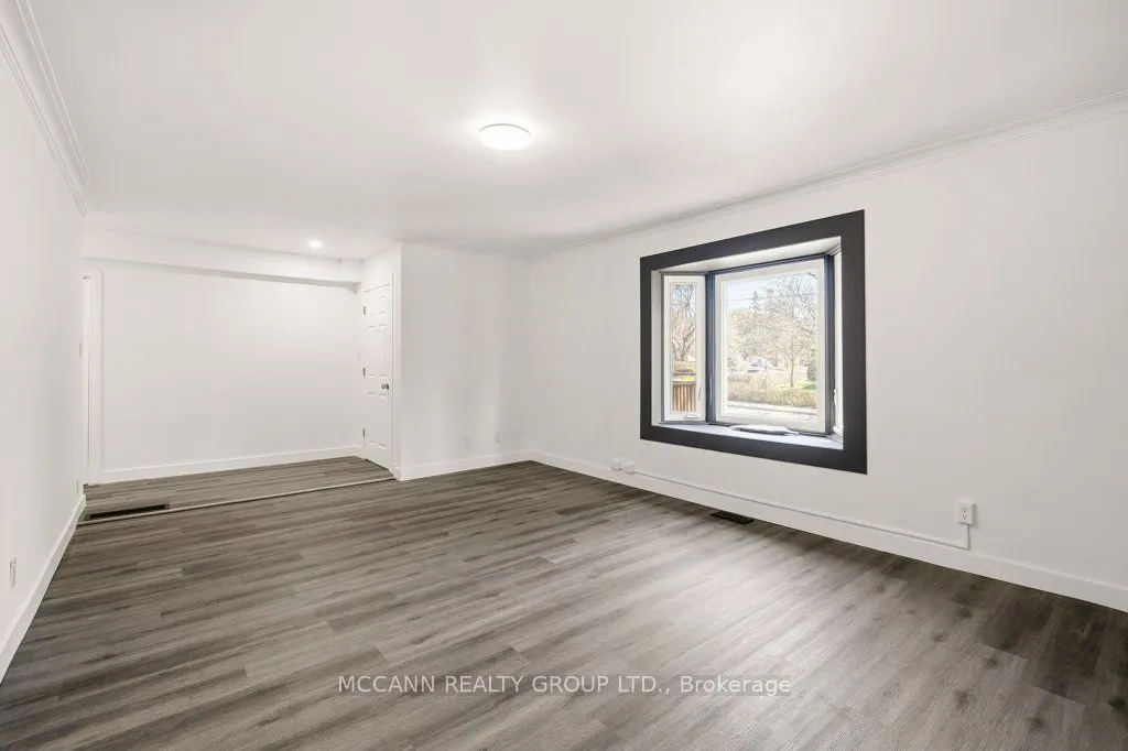 124 Scarboro Crescent