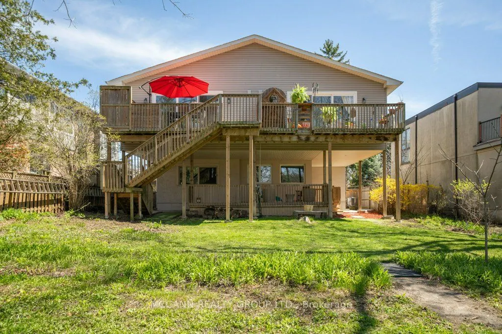 124 Scarboro Crescent