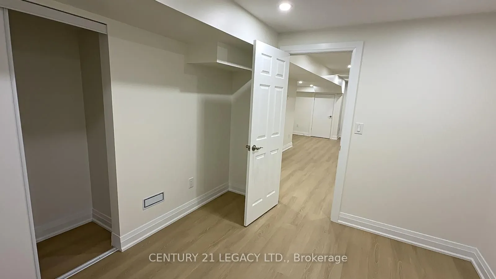 935 Catskill Drive #Lower