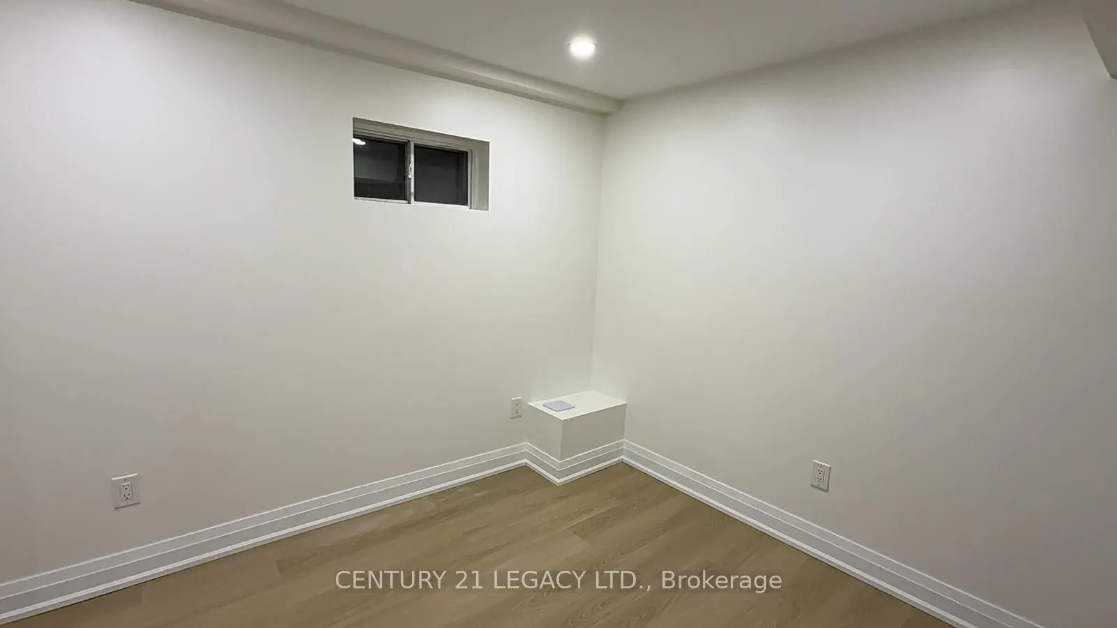 935 Catskill Drive #Lower