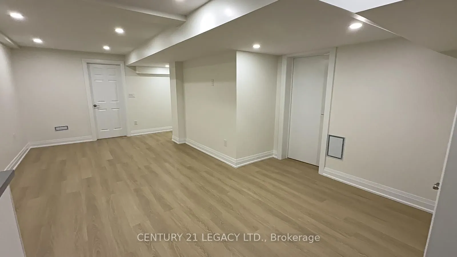 935 Catskill Drive #Lower
