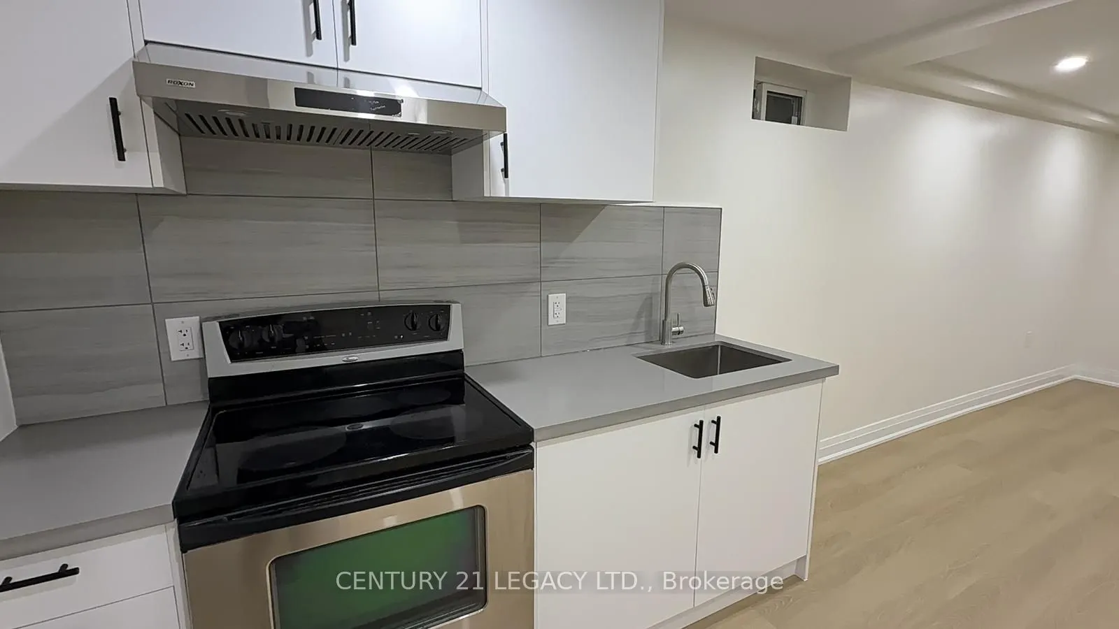 935 Catskill Drive #Lower