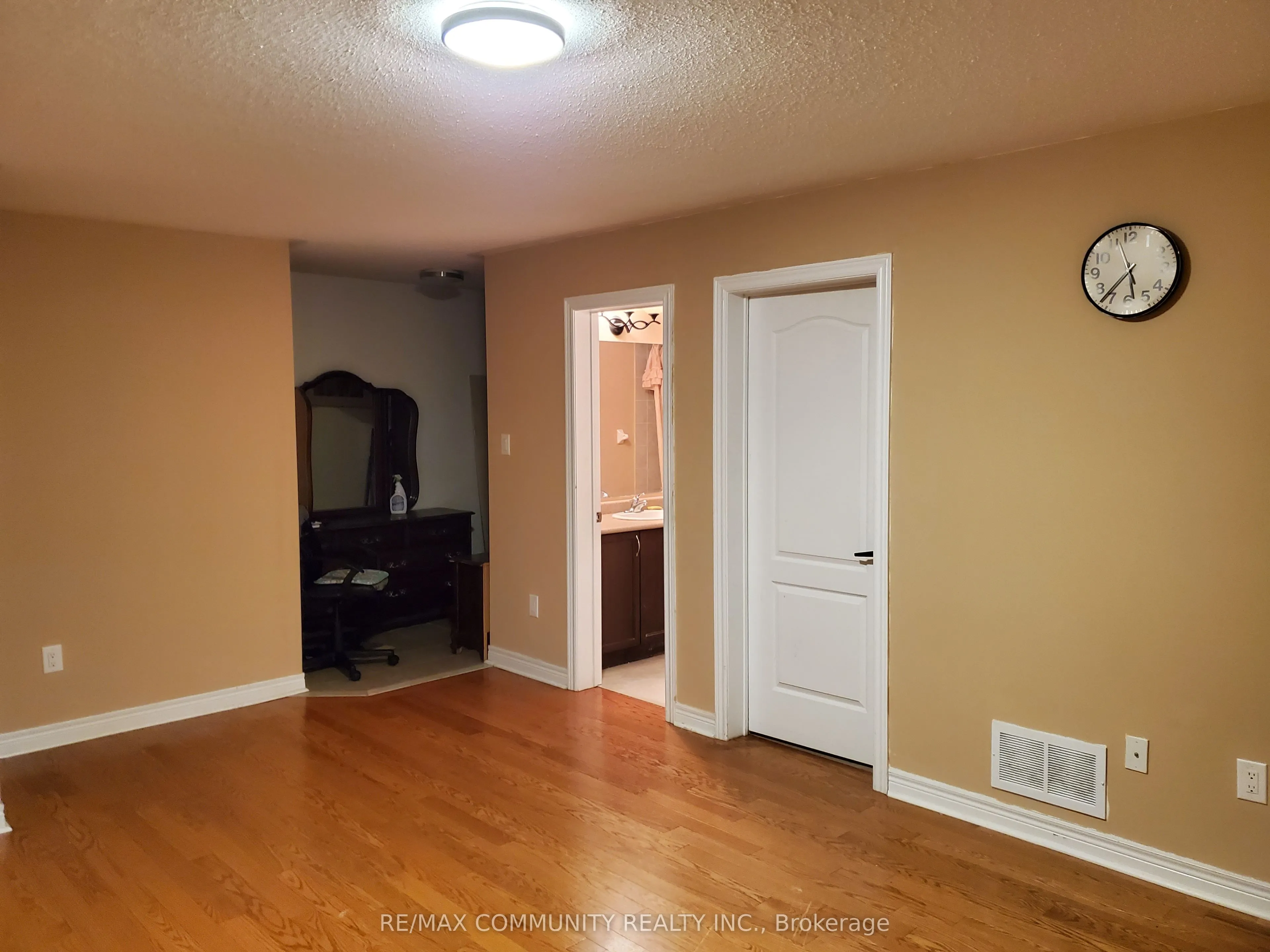 115 Oasis Boulevard #Back