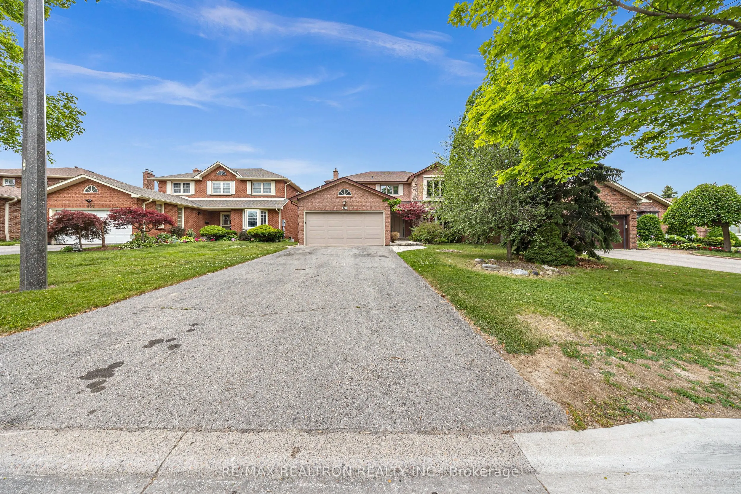 141 Hialeah Crescent #Upper