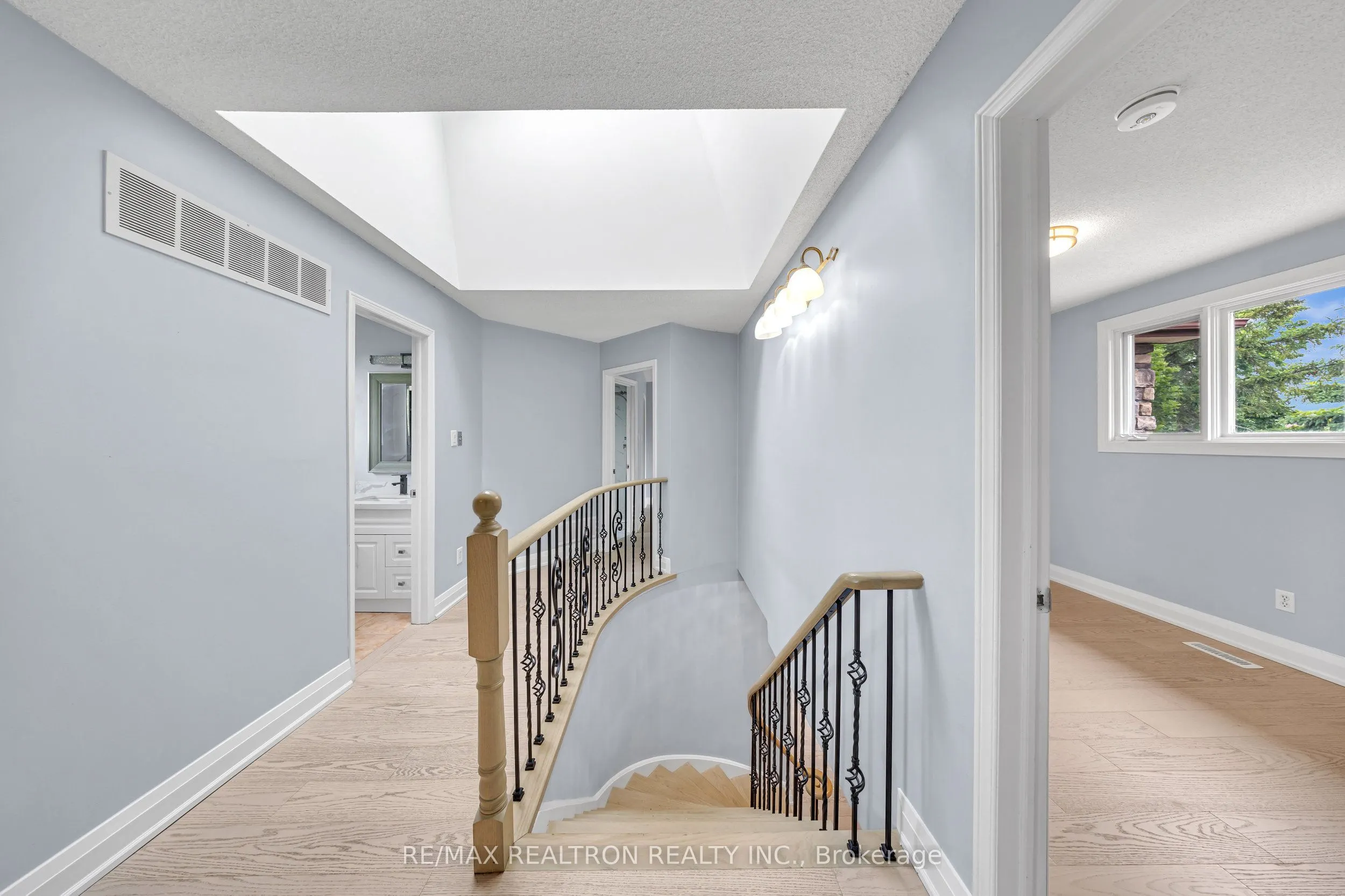 141 Hialeah Crescent #Upper