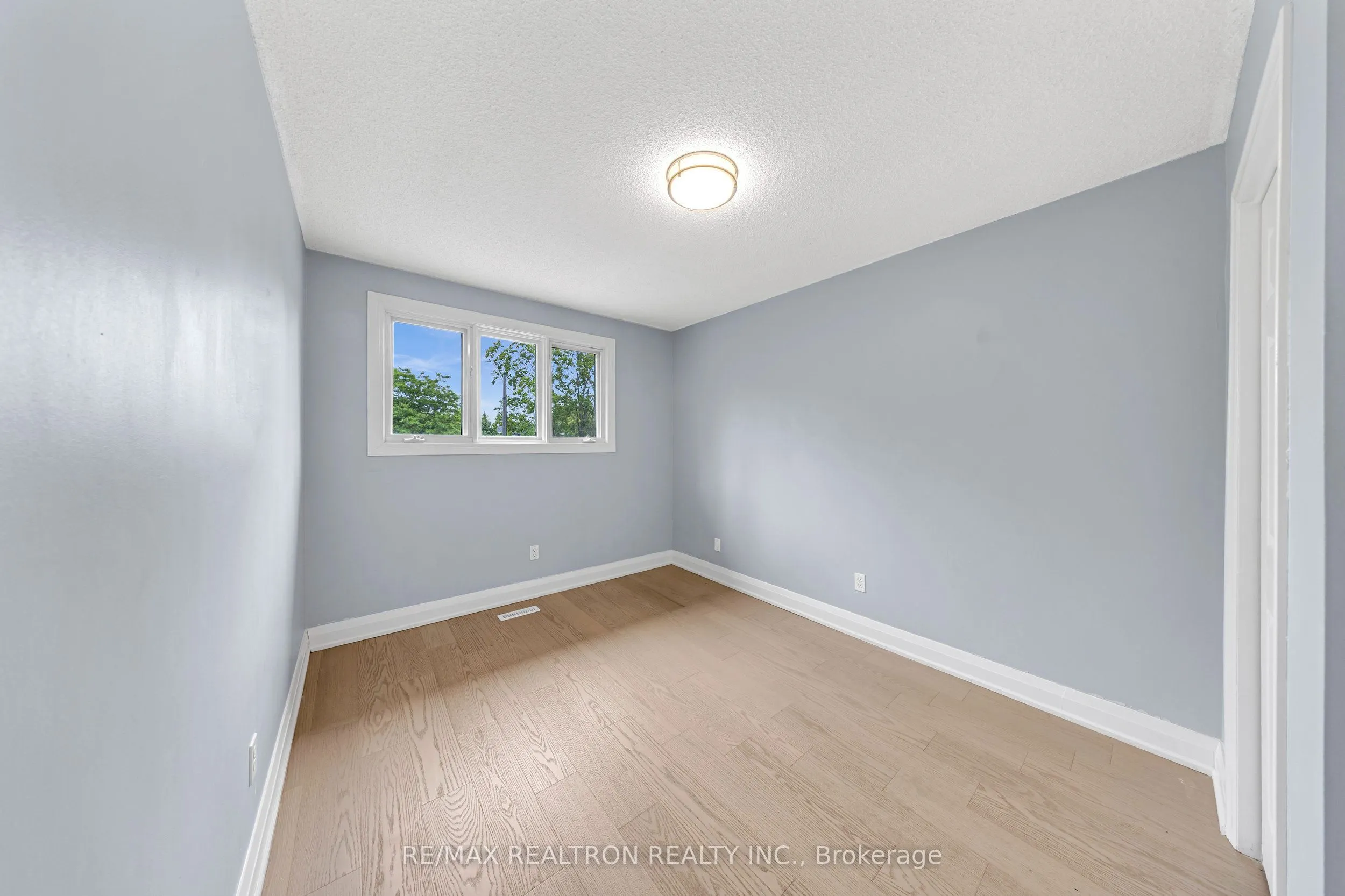 141 Hialeah Crescent #Upper