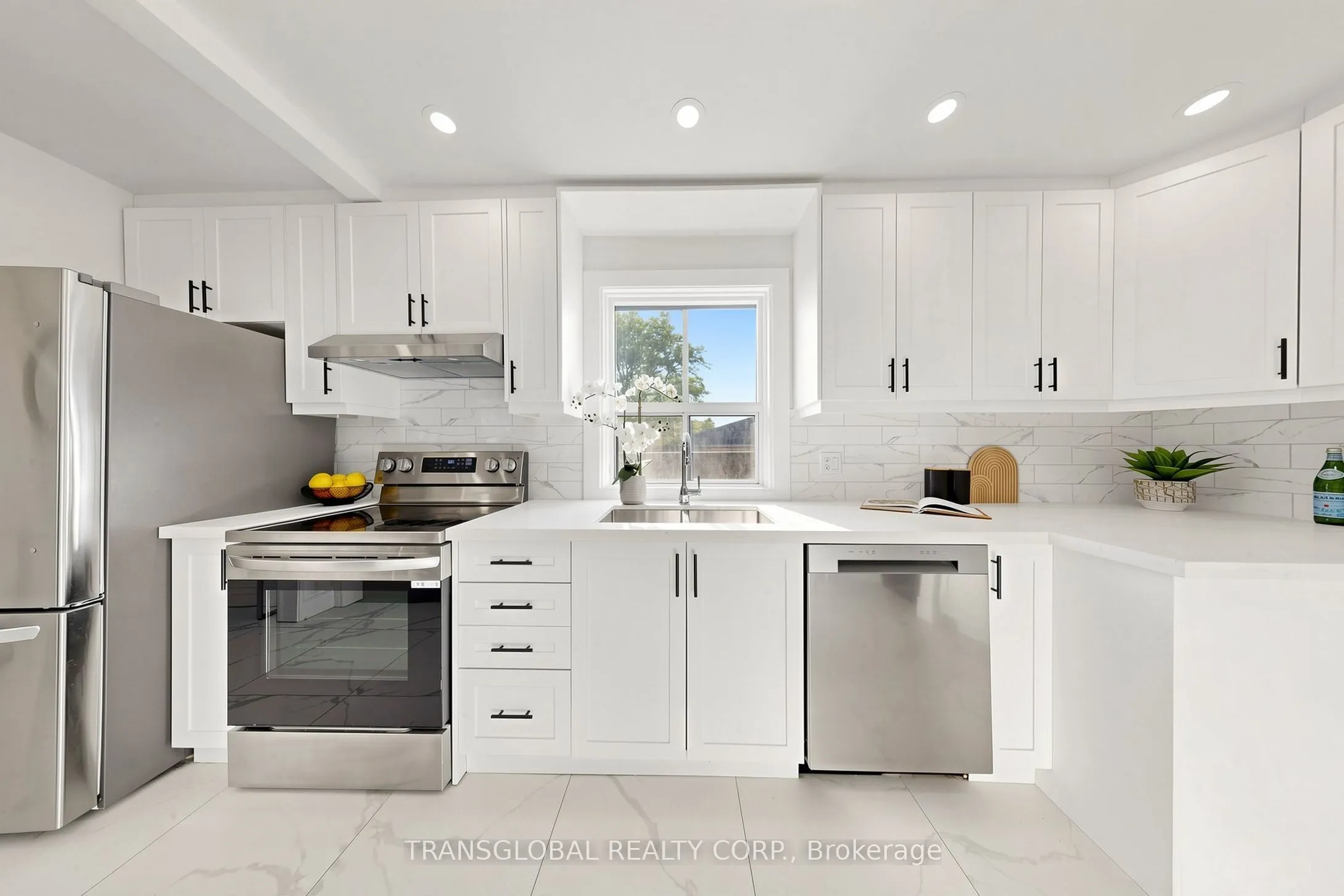 10 Anticosti Drive