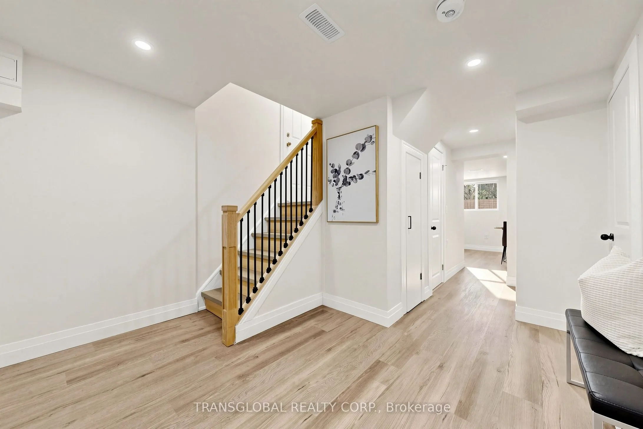 10 Anticosti Drive
