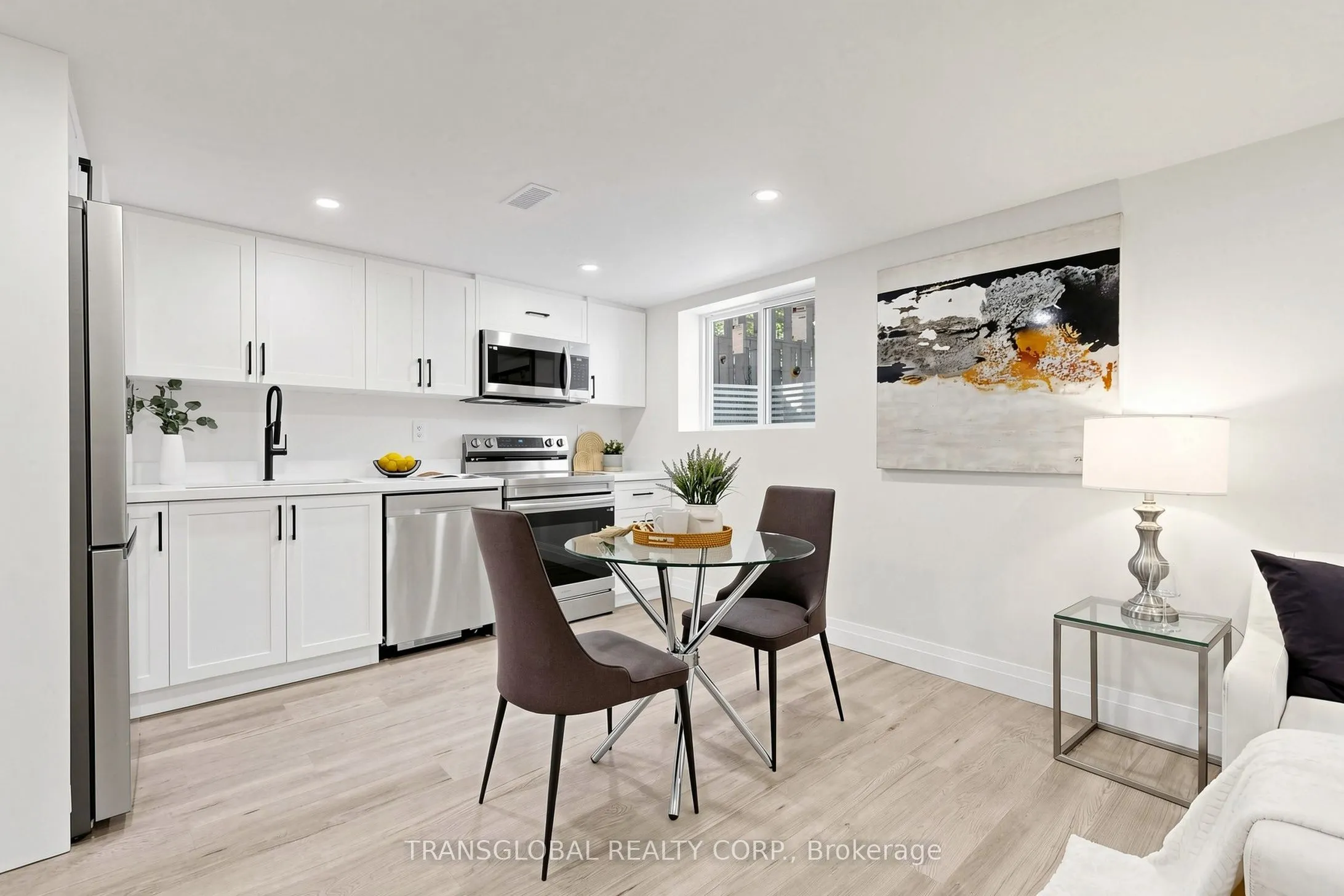 10 Anticosti Drive