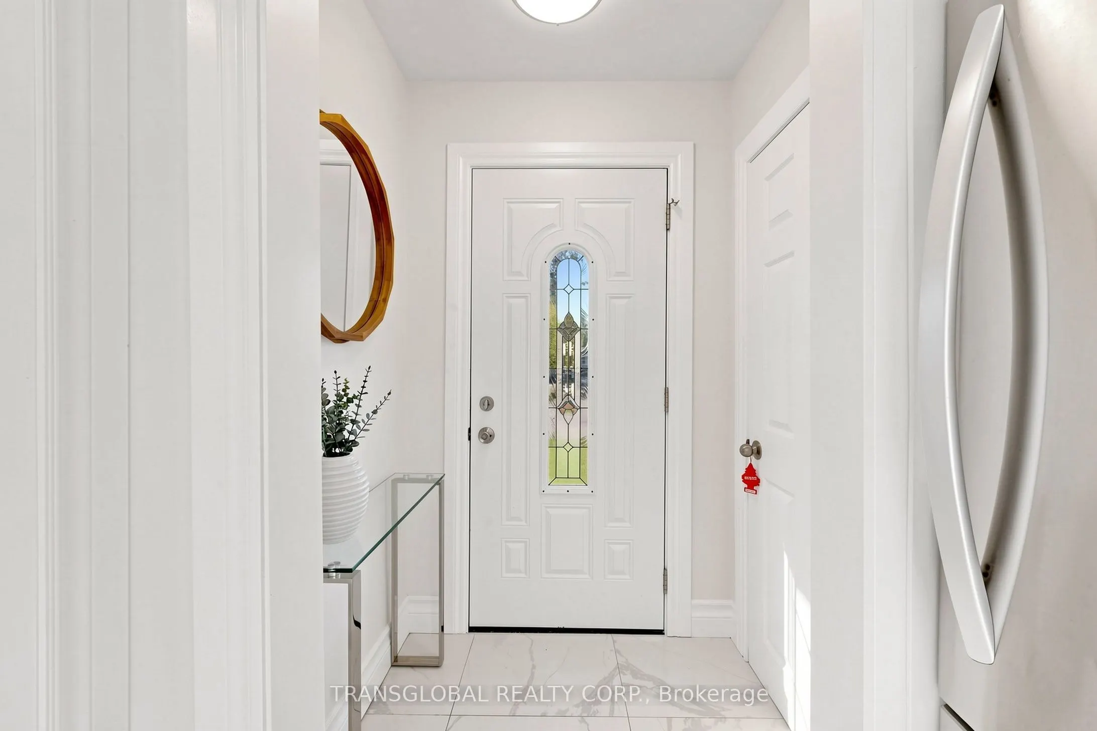 10 Anticosti Drive