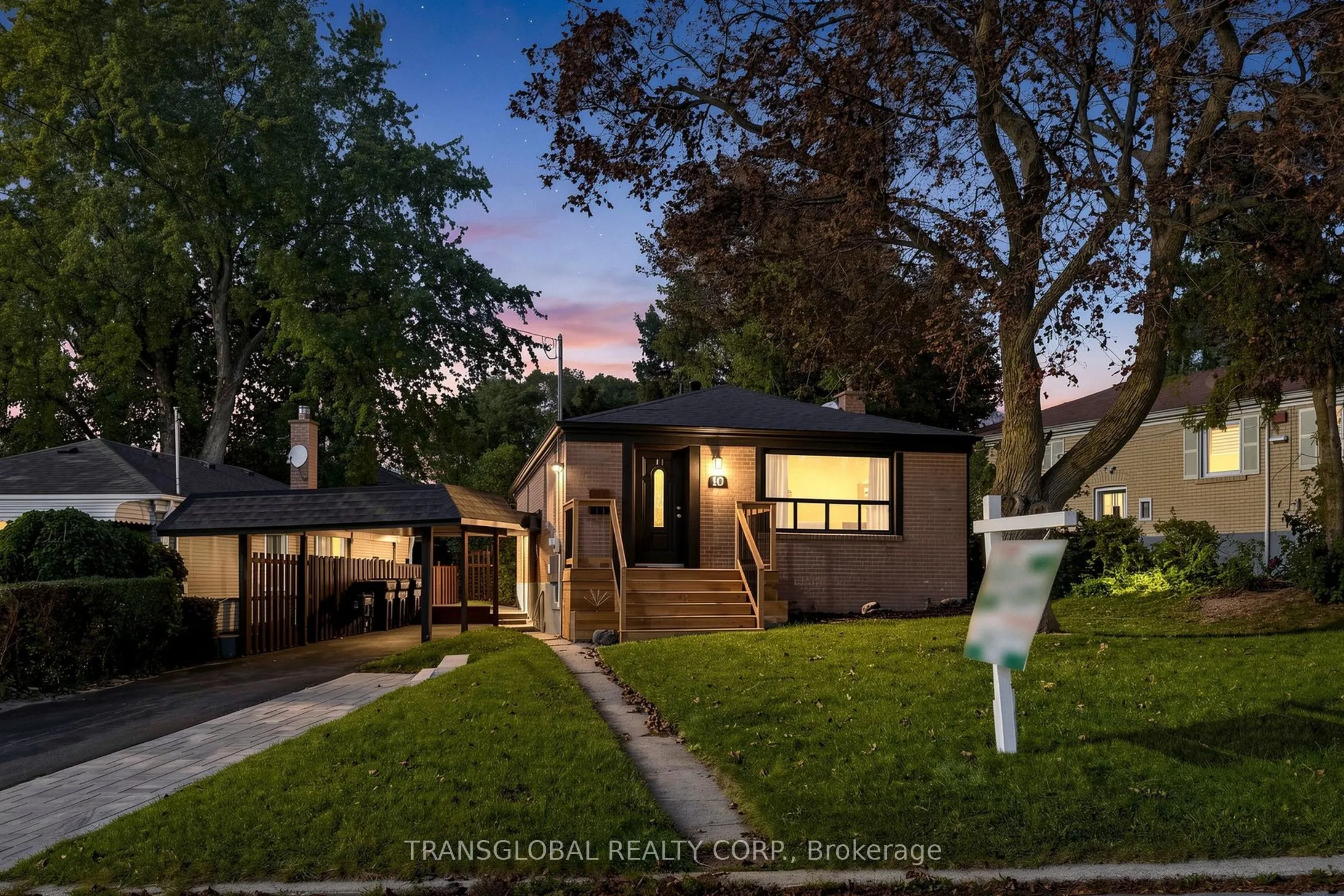 10 Anticosti Drive