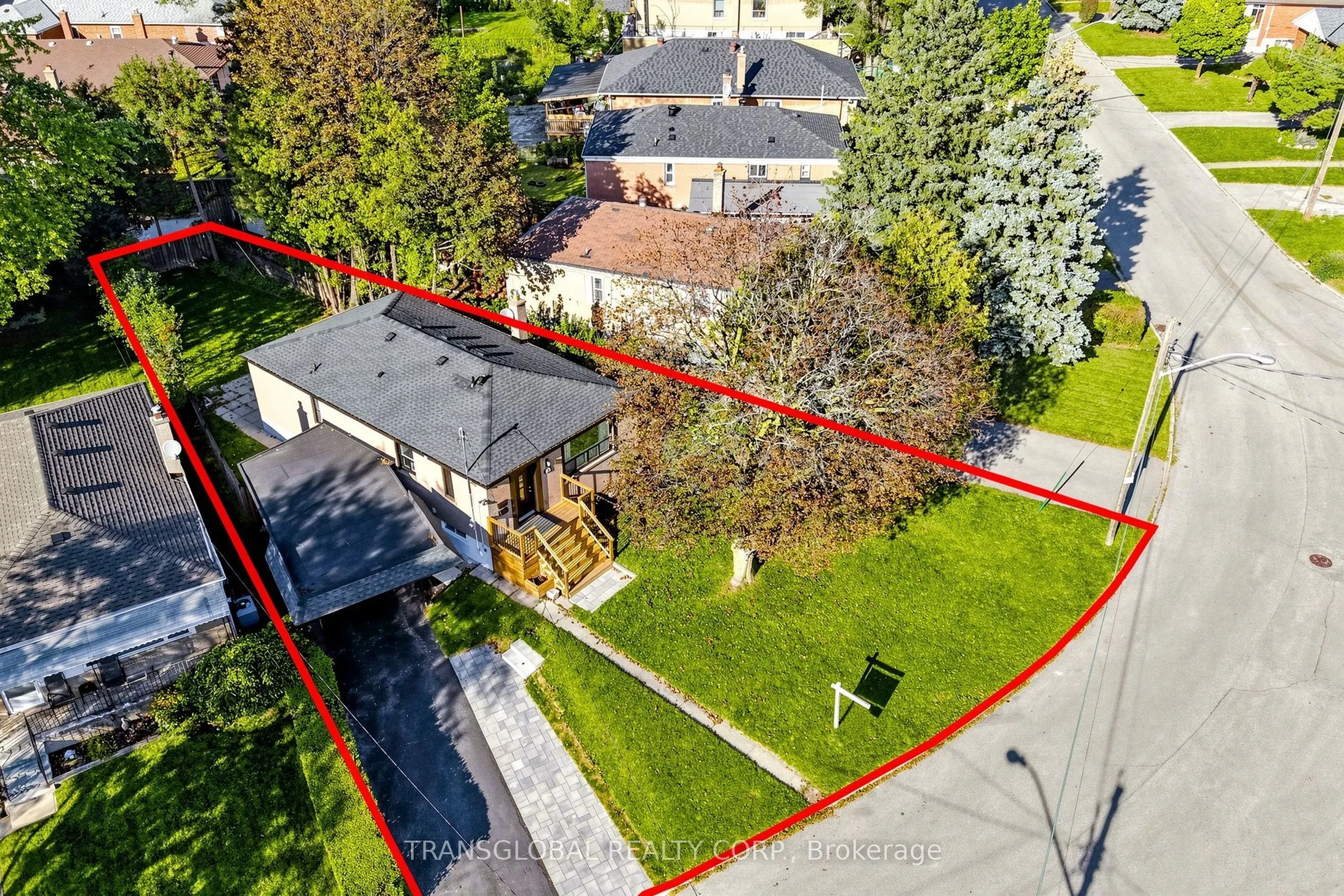 10 Anticosti Drive