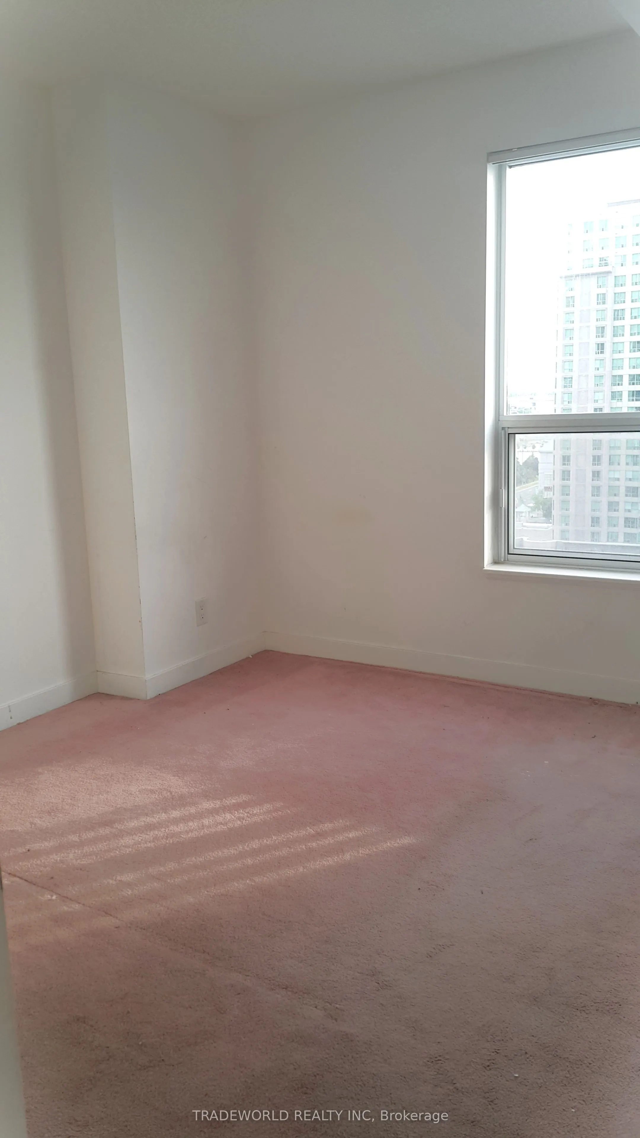 38 Lee Centre Drive #1610